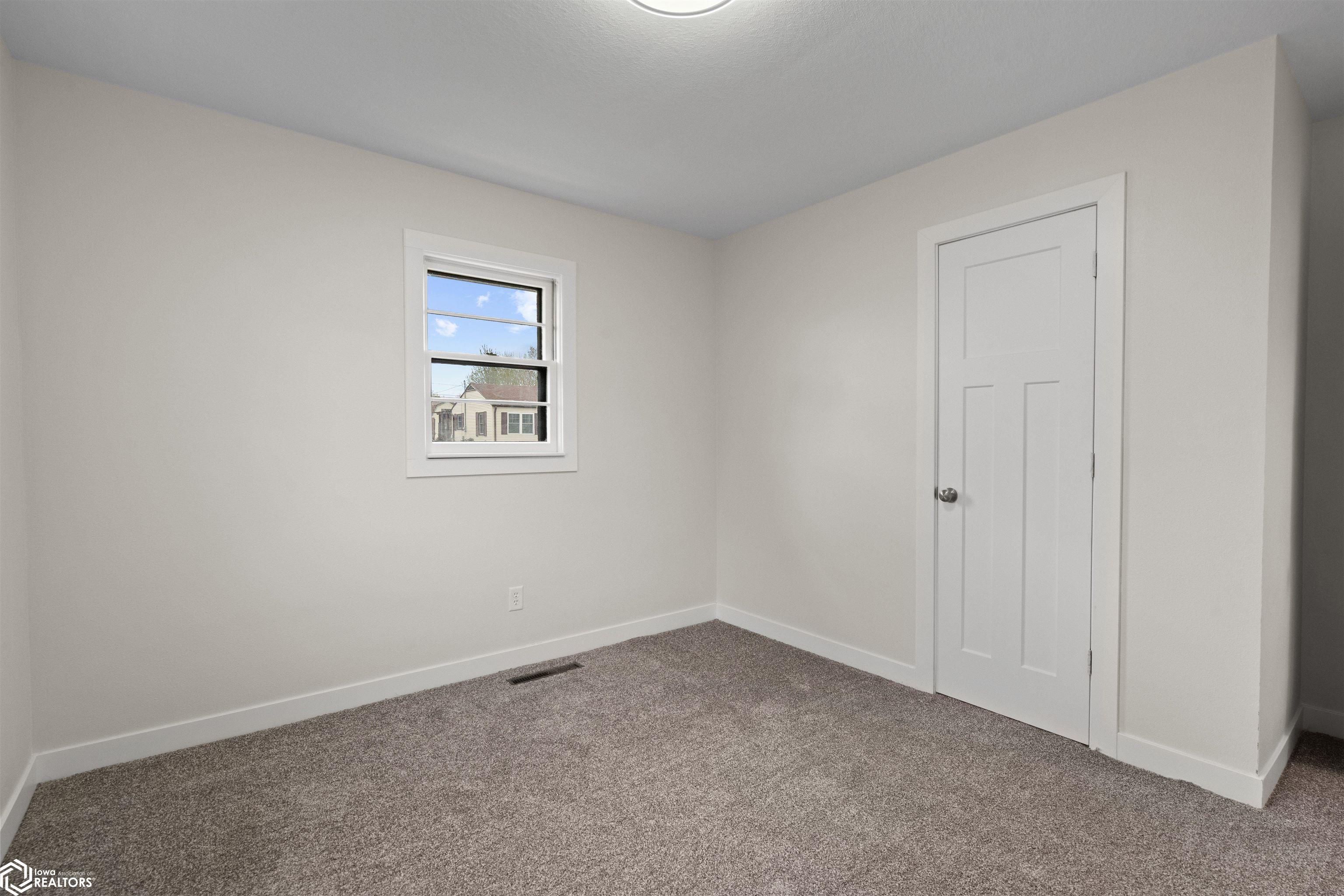 1109 S 1st Street, Marshalltown, Iowa image 15