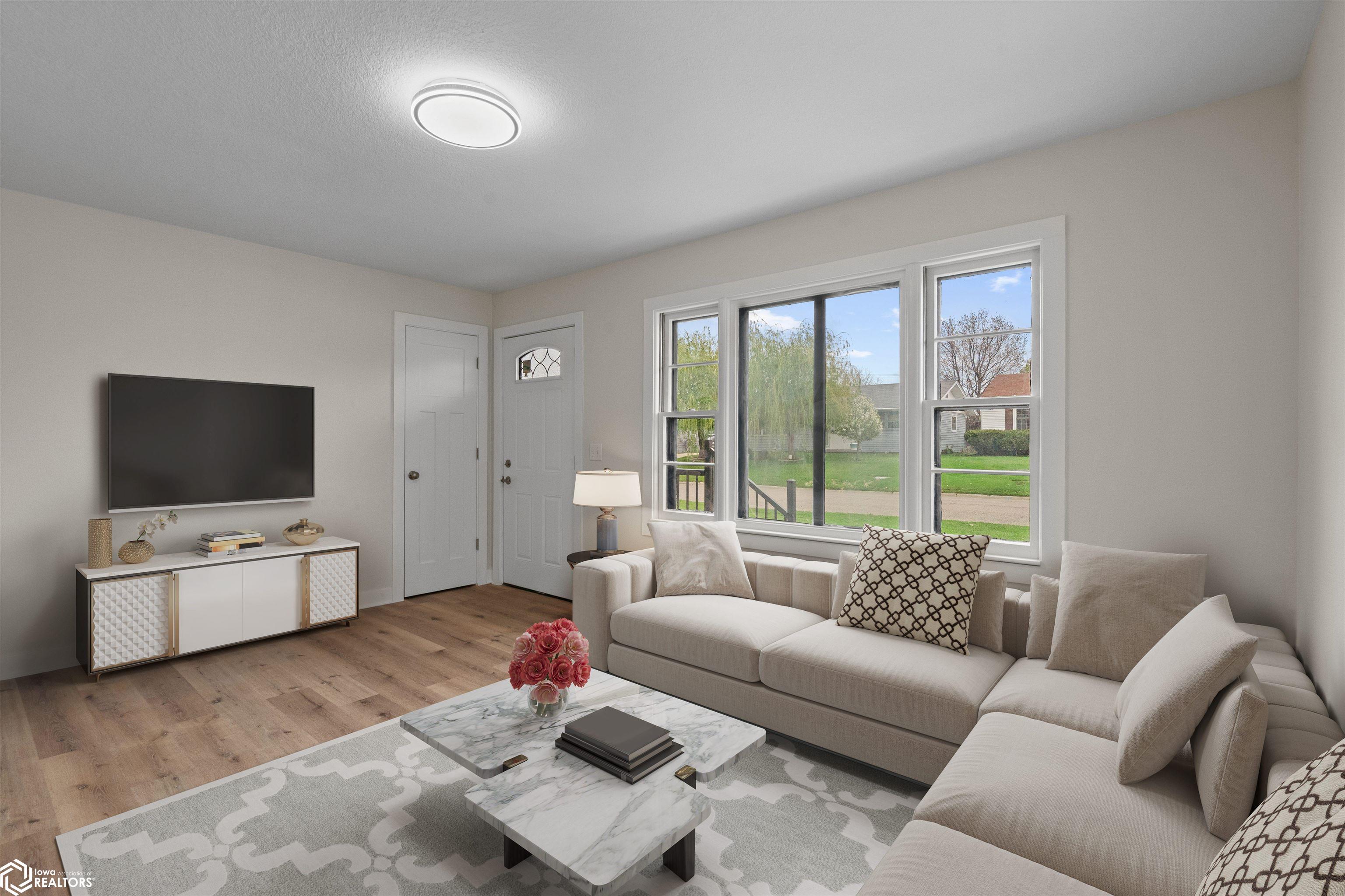 1109 S 1st Street, Marshalltown, Iowa image 3