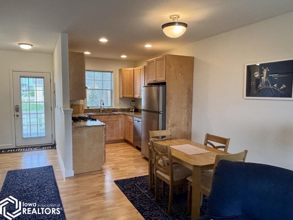 2142 Sapphire Lane, Fairfield, Iowa image 9