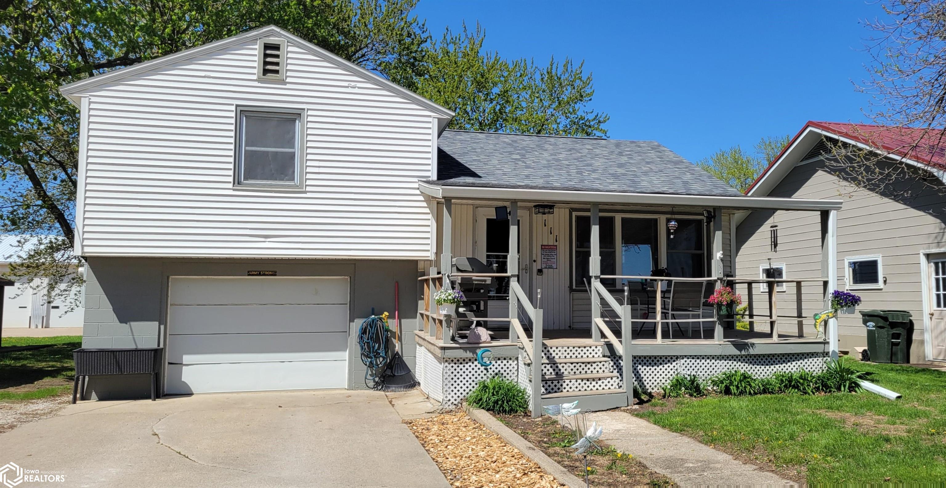 111 Inman Street, Mallard, Iowa image 1