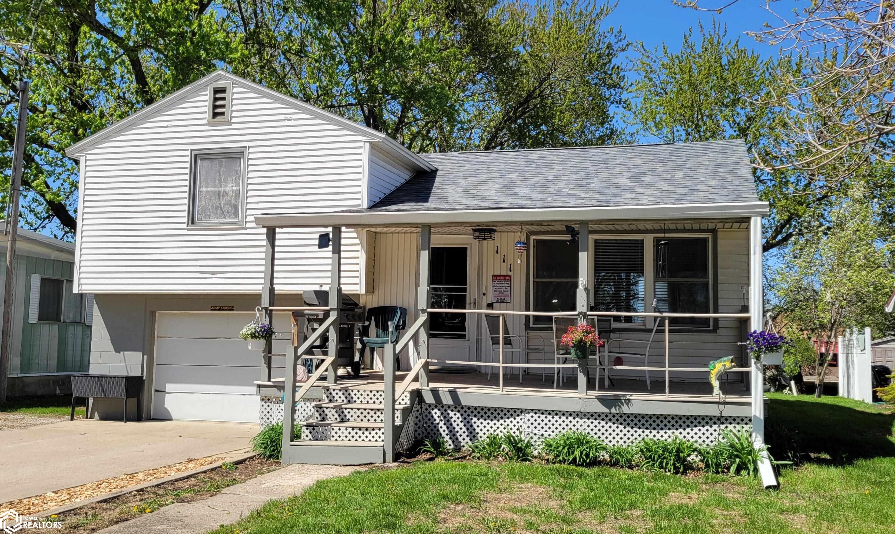 111 Inman Street, Mallard, Iowa image 2