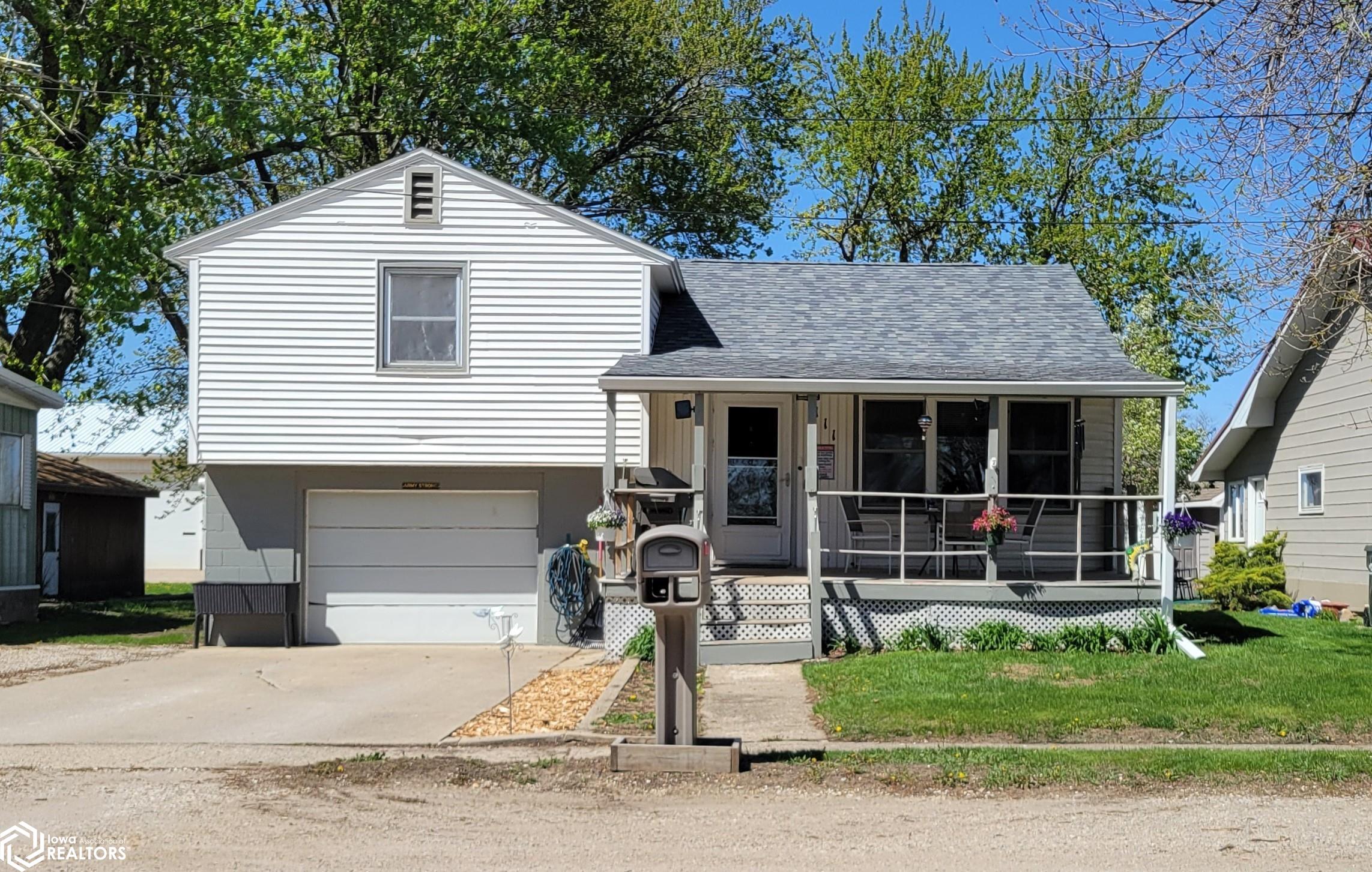 111 Inman Street, Mallard, Iowa image 3