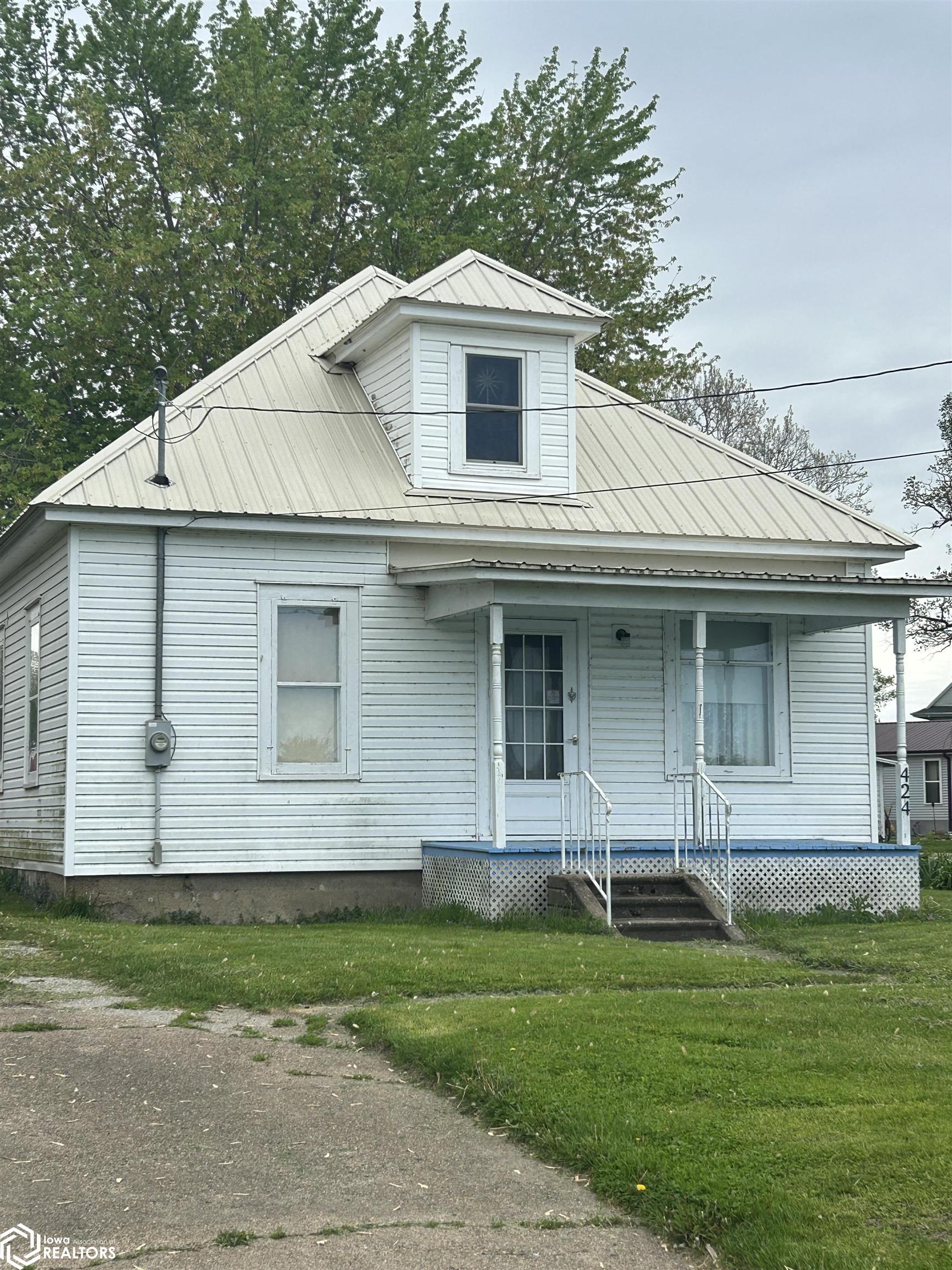 424 1st Street, Eldon, Iowa image 2