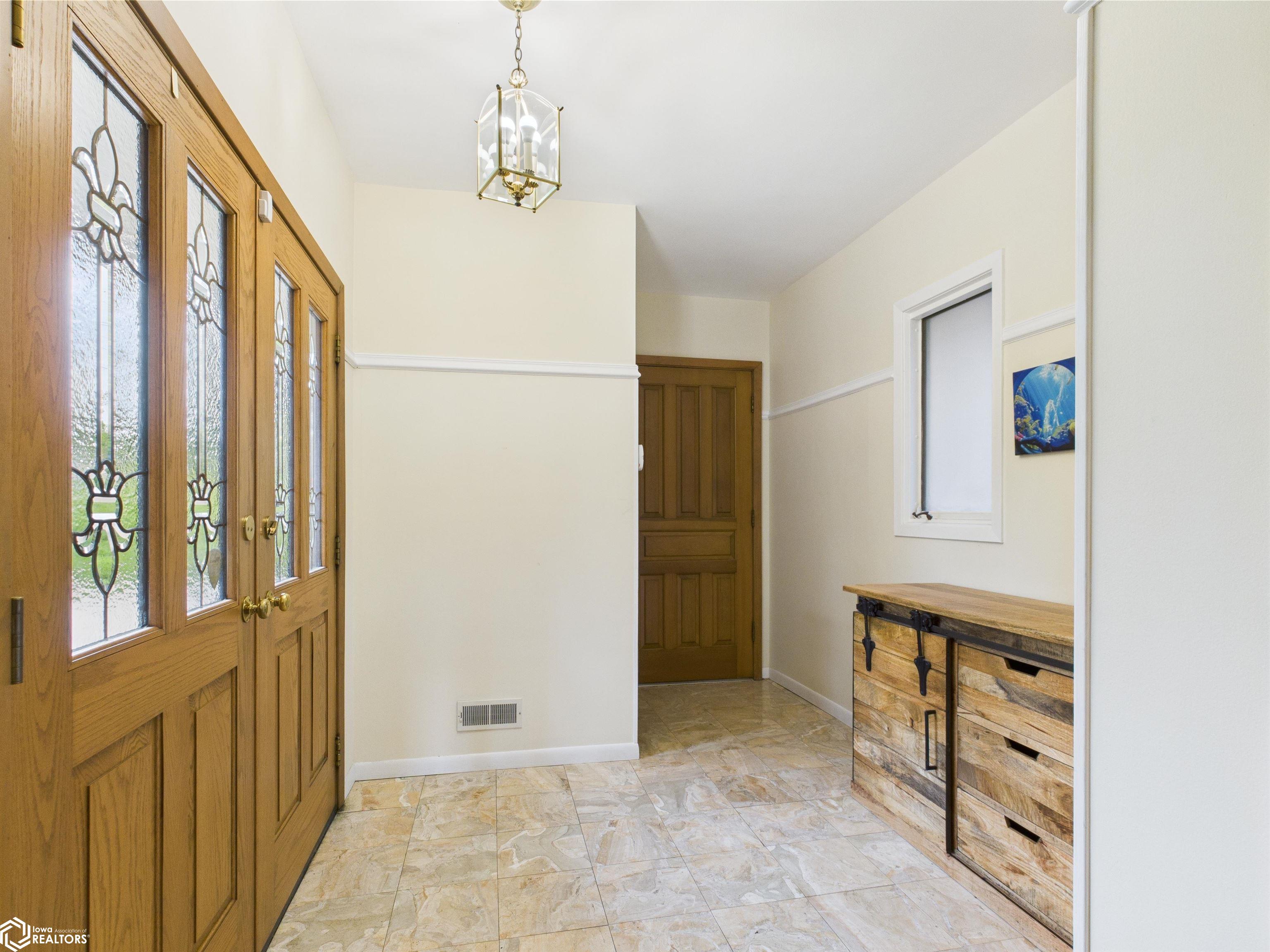 33 Birchwood Drive, Ottumwa, Iowa image 30