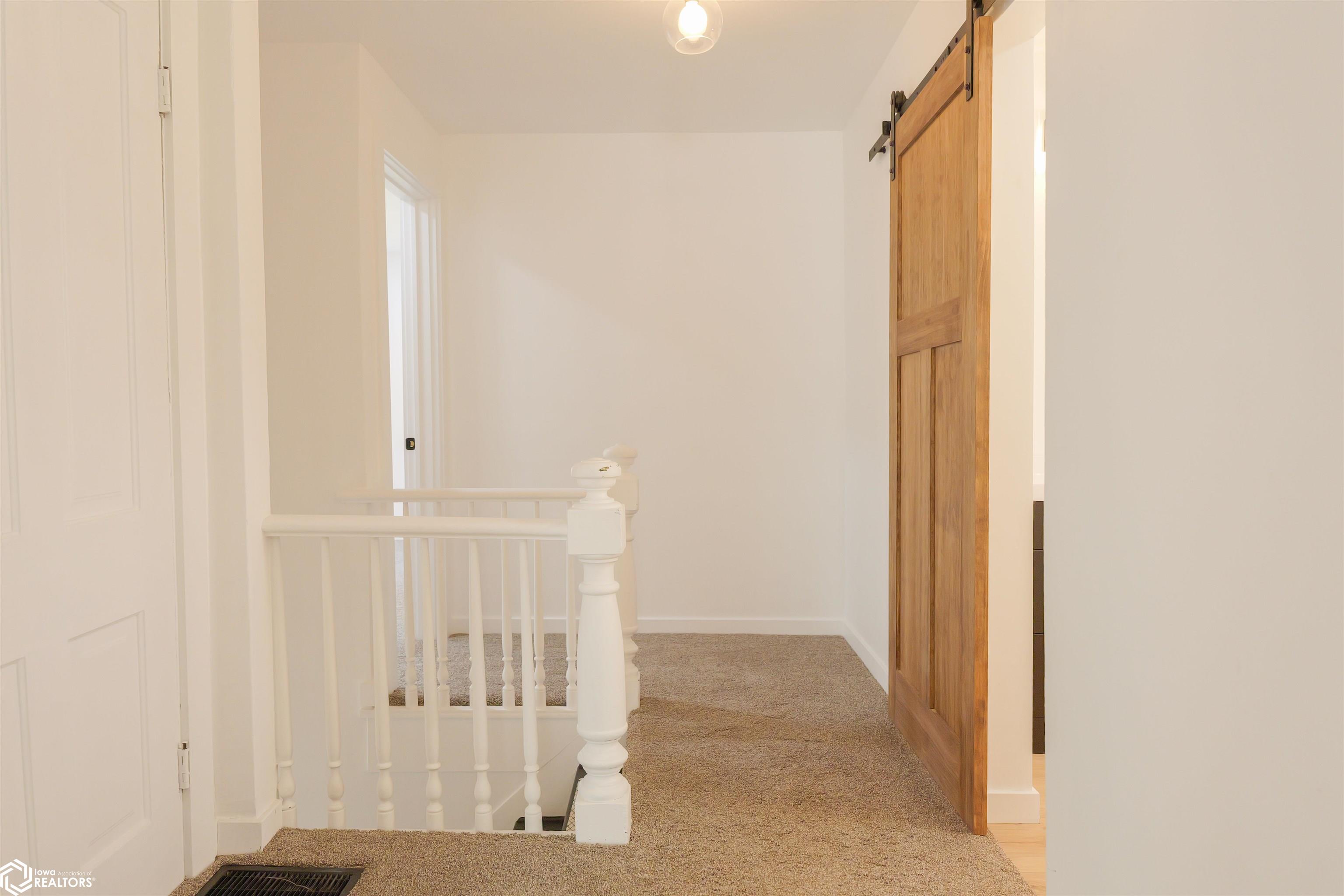 819 N 3rd Street, Burlington, Iowa image 24