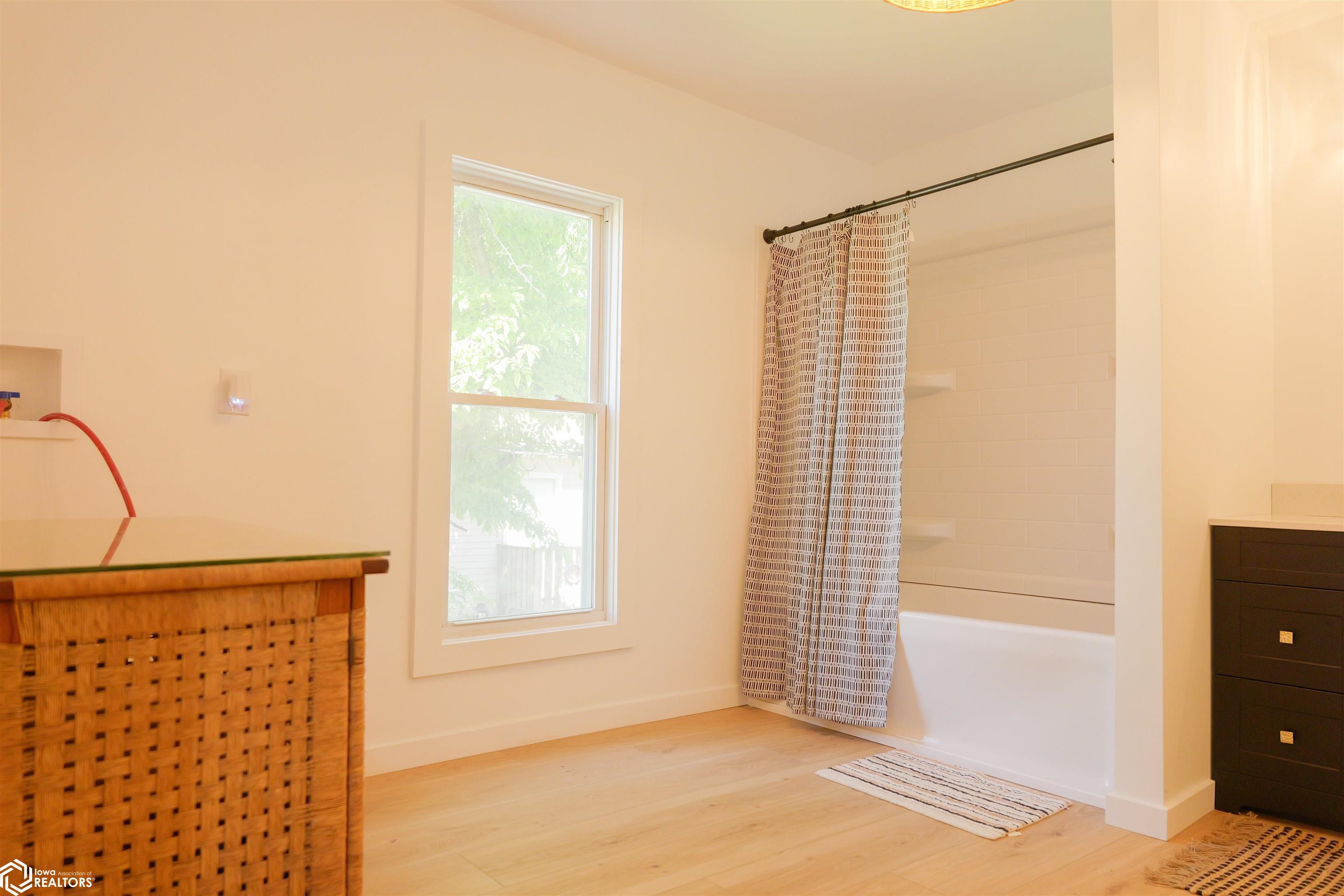 819 N 3rd Street, Burlington, Iowa image 32