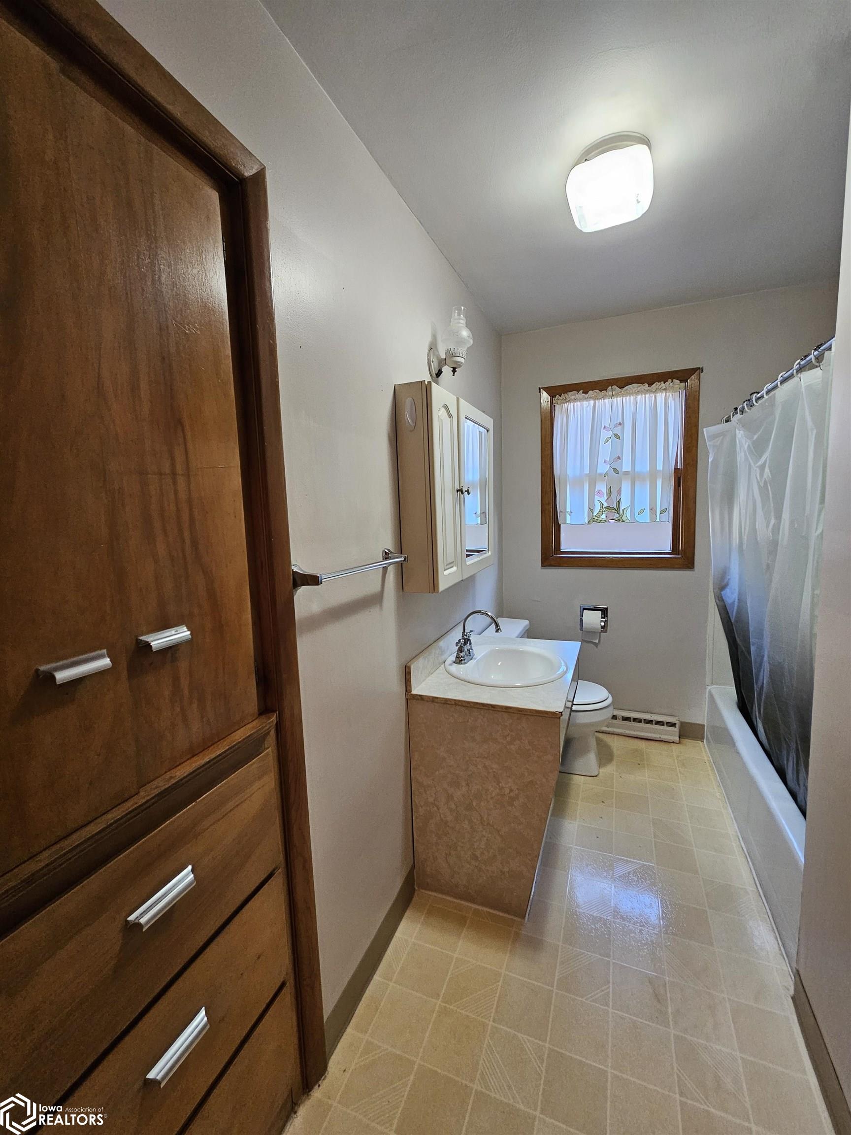 321 S Walnut Street, Carroll, Iowa image 14