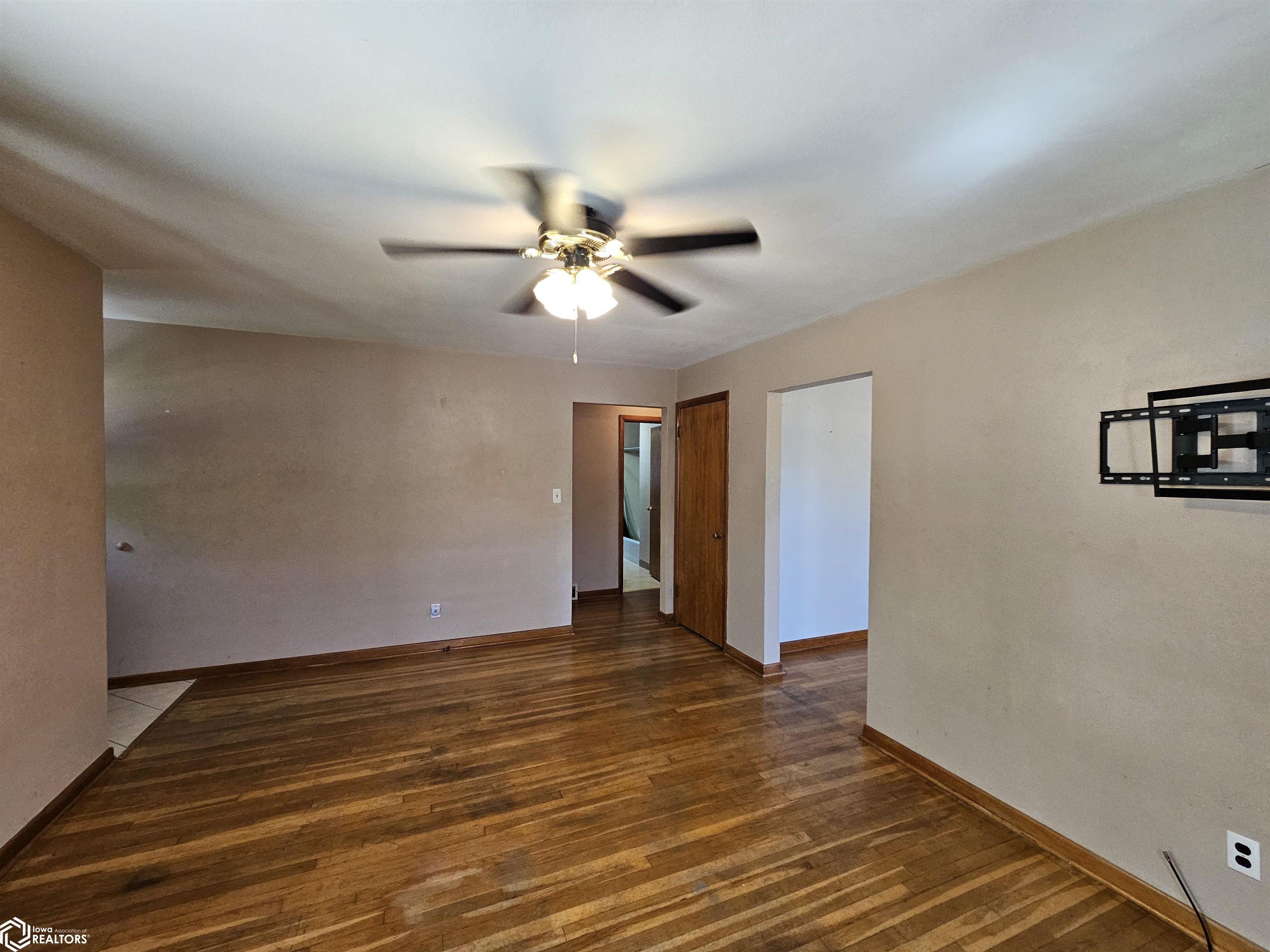 321 S Walnut Street, Carroll, Iowa image 6