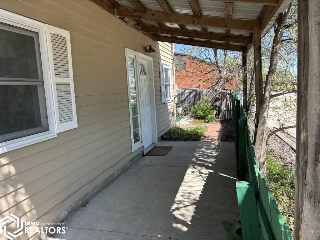 601 W Carpenter Avenue, Fairfield, Iowa image 2