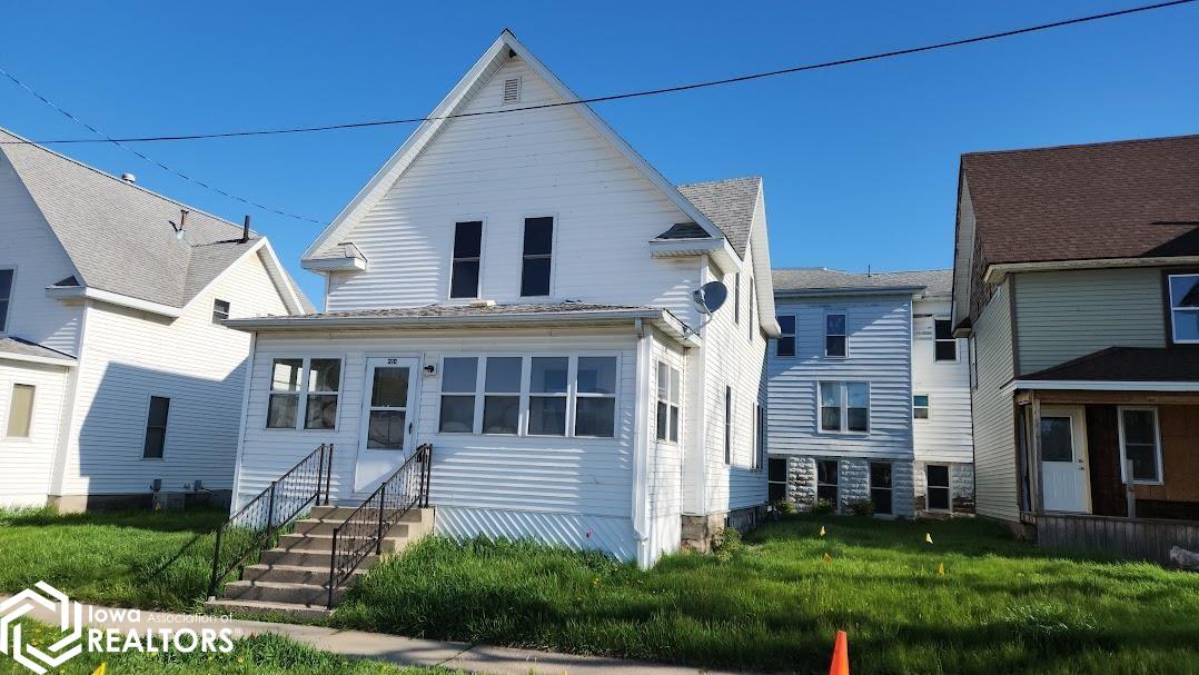 210 1st Street, Mason City, Iowa image 1