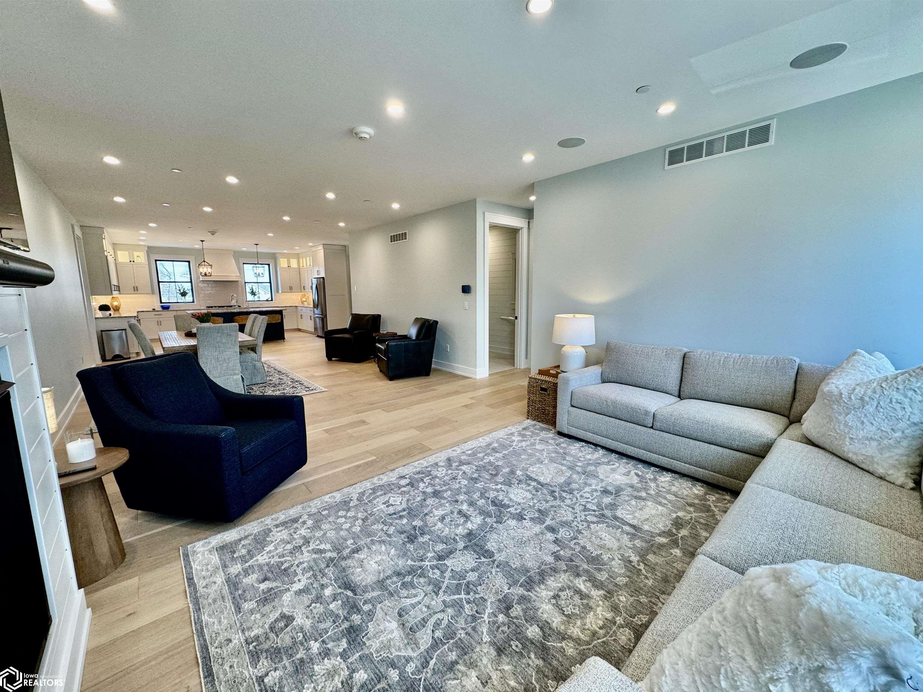 105 S 4th St #SUITE A, Clear Lake, Iowa image 13
