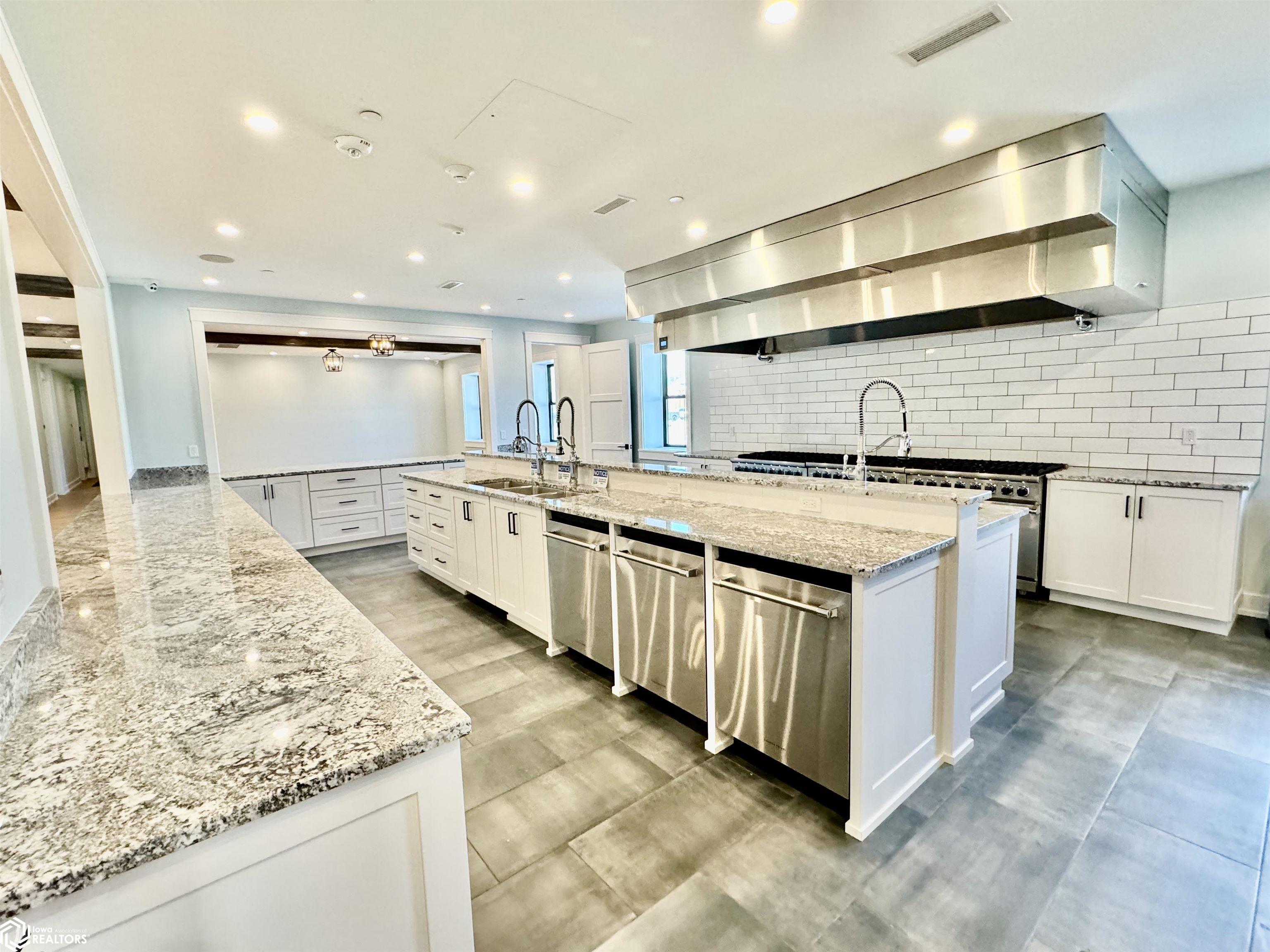 105 S 4th St #SUITE A, Clear Lake, Iowa image 35