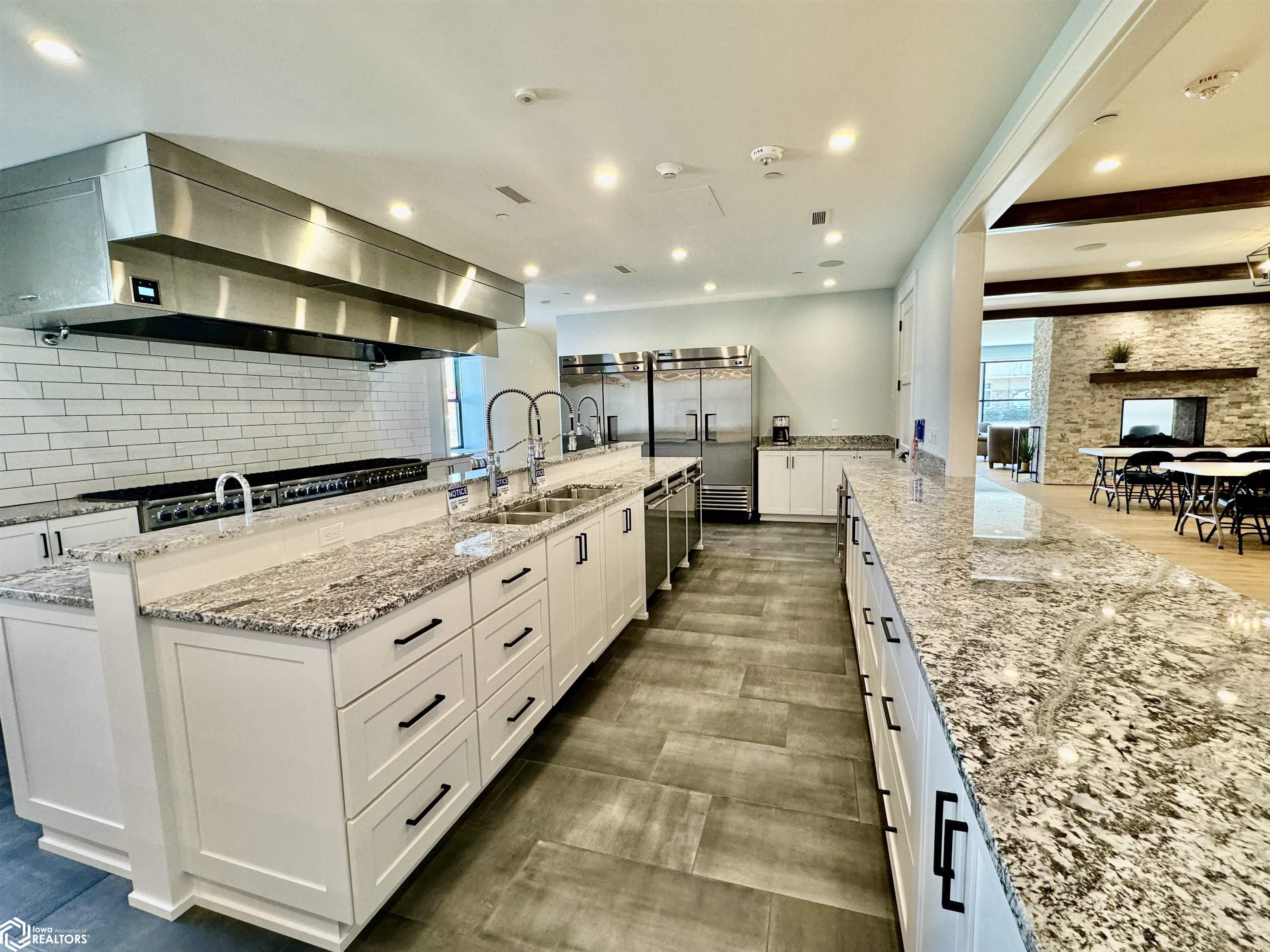 105 S 4th St #SUITE A, Clear Lake, Iowa image 39