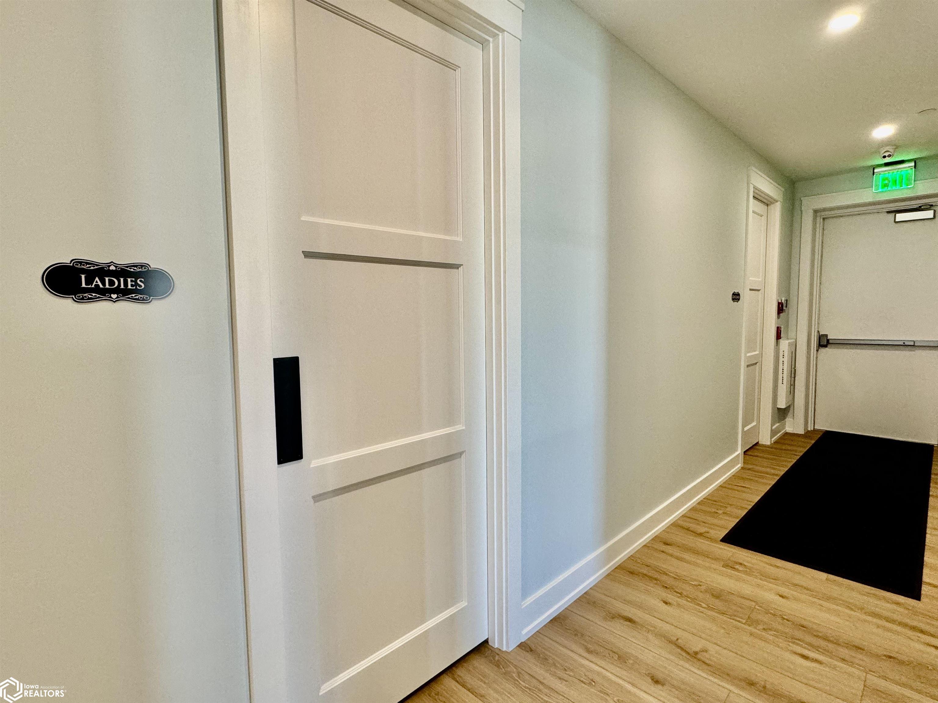 105 S 4th St #SUITE A, Clear Lake, Iowa image 42
