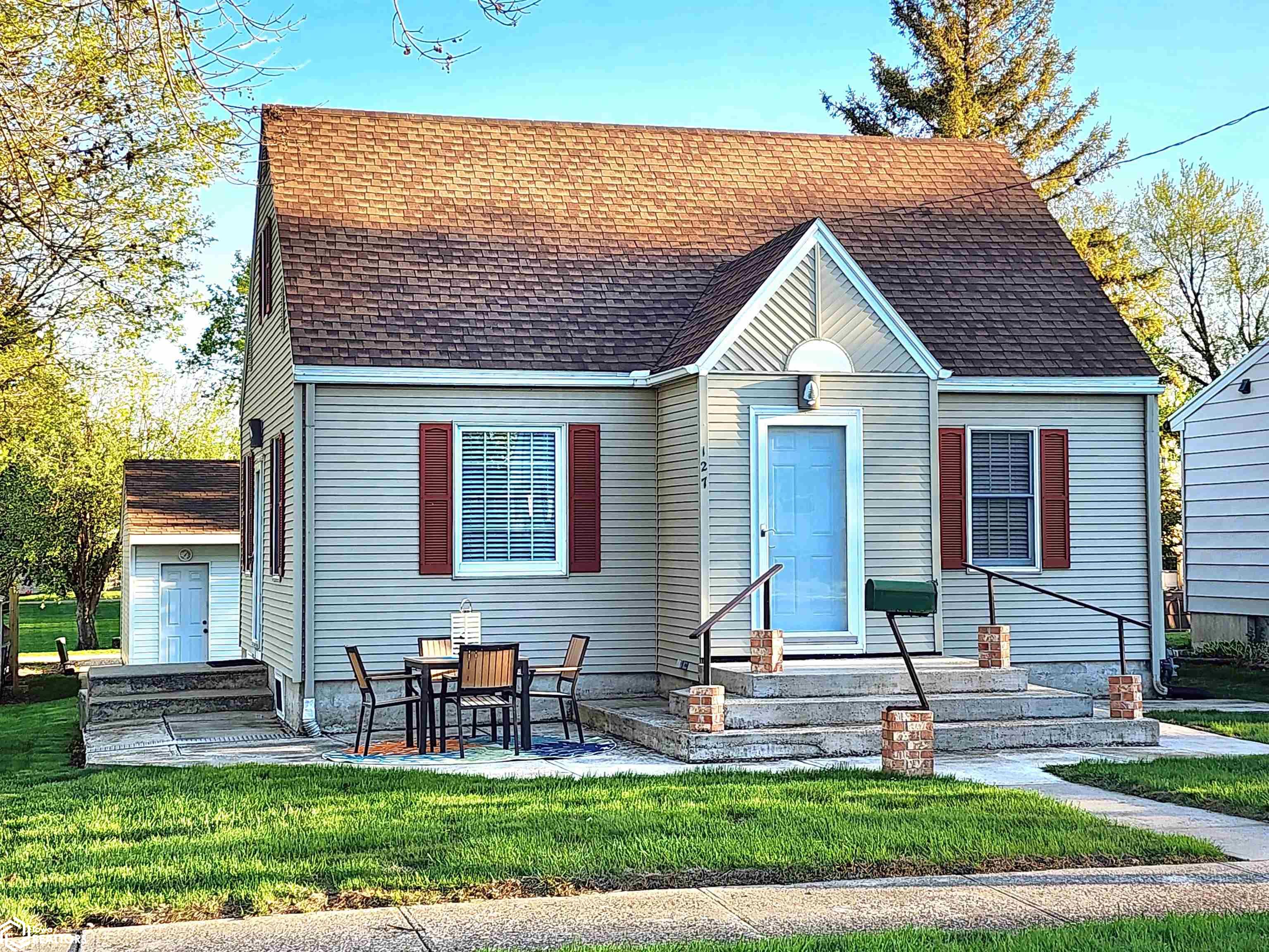127 28th Street, Mason City, Iowa image 1