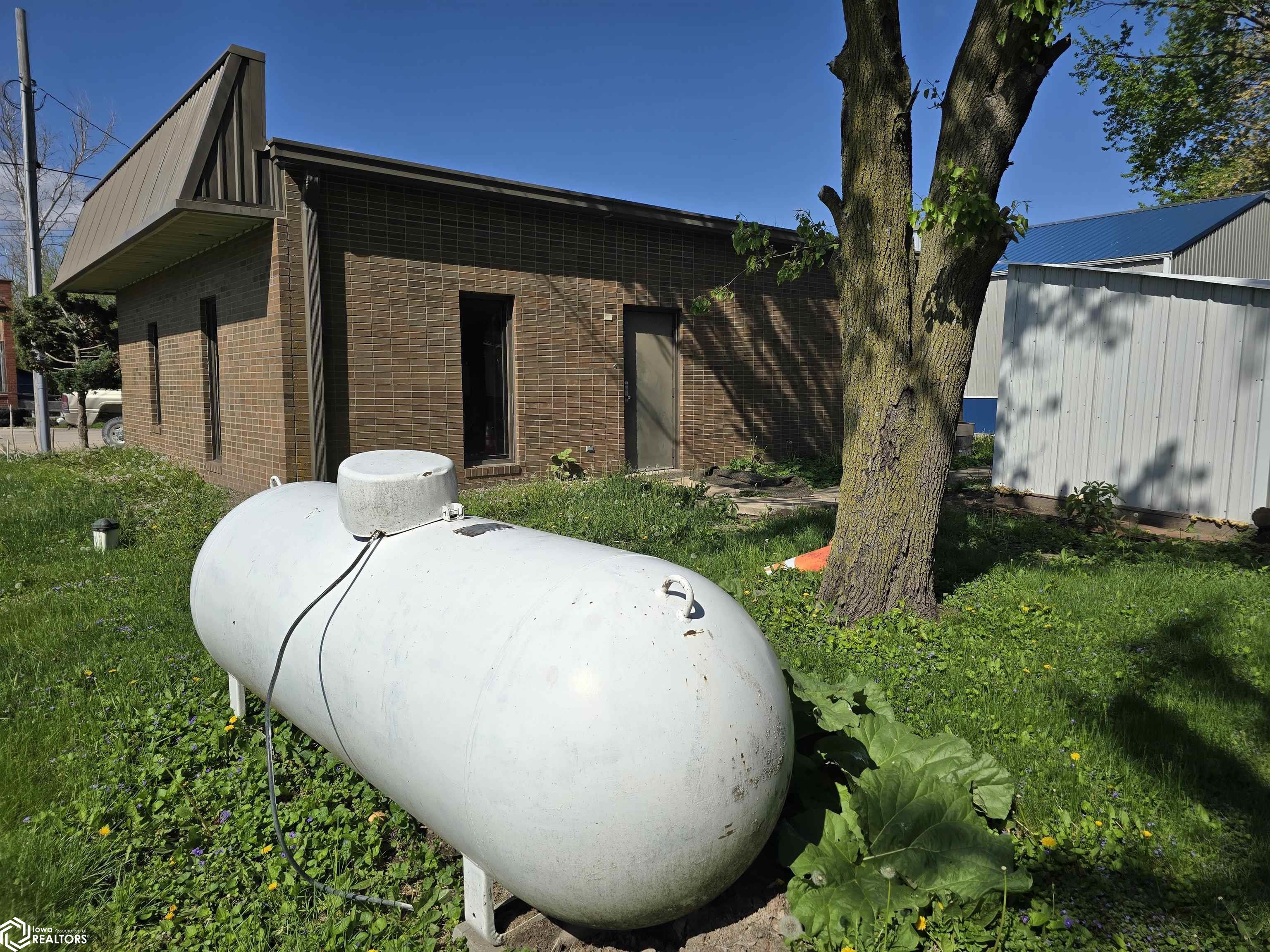 209 W Railroad Street, Mount Union, Iowa image 6
