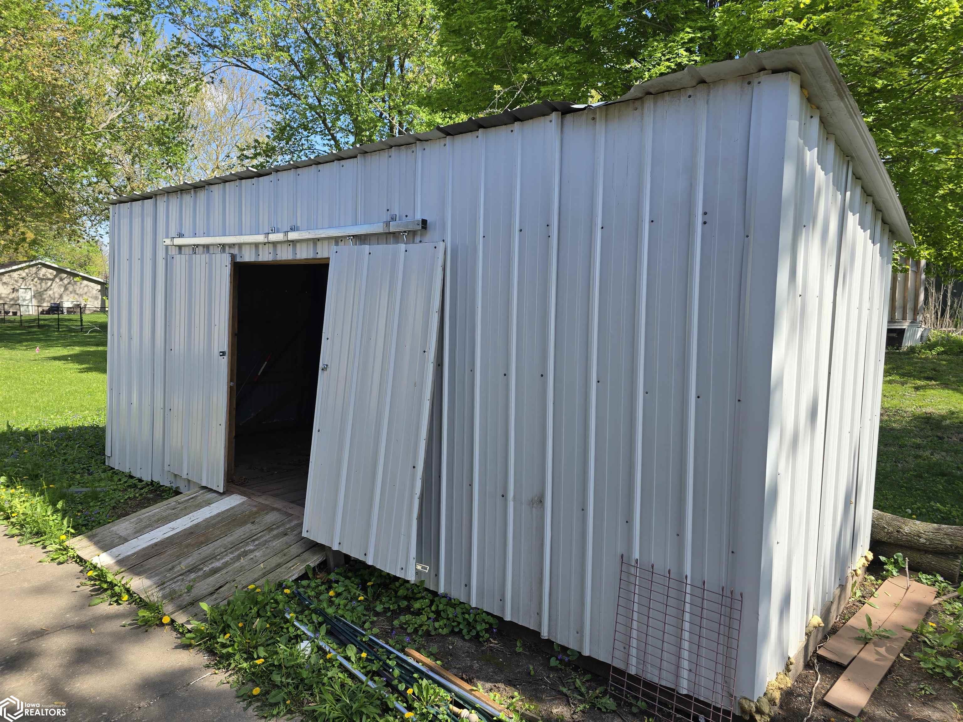 209 W Railroad Street, Mount Union, Iowa image 7