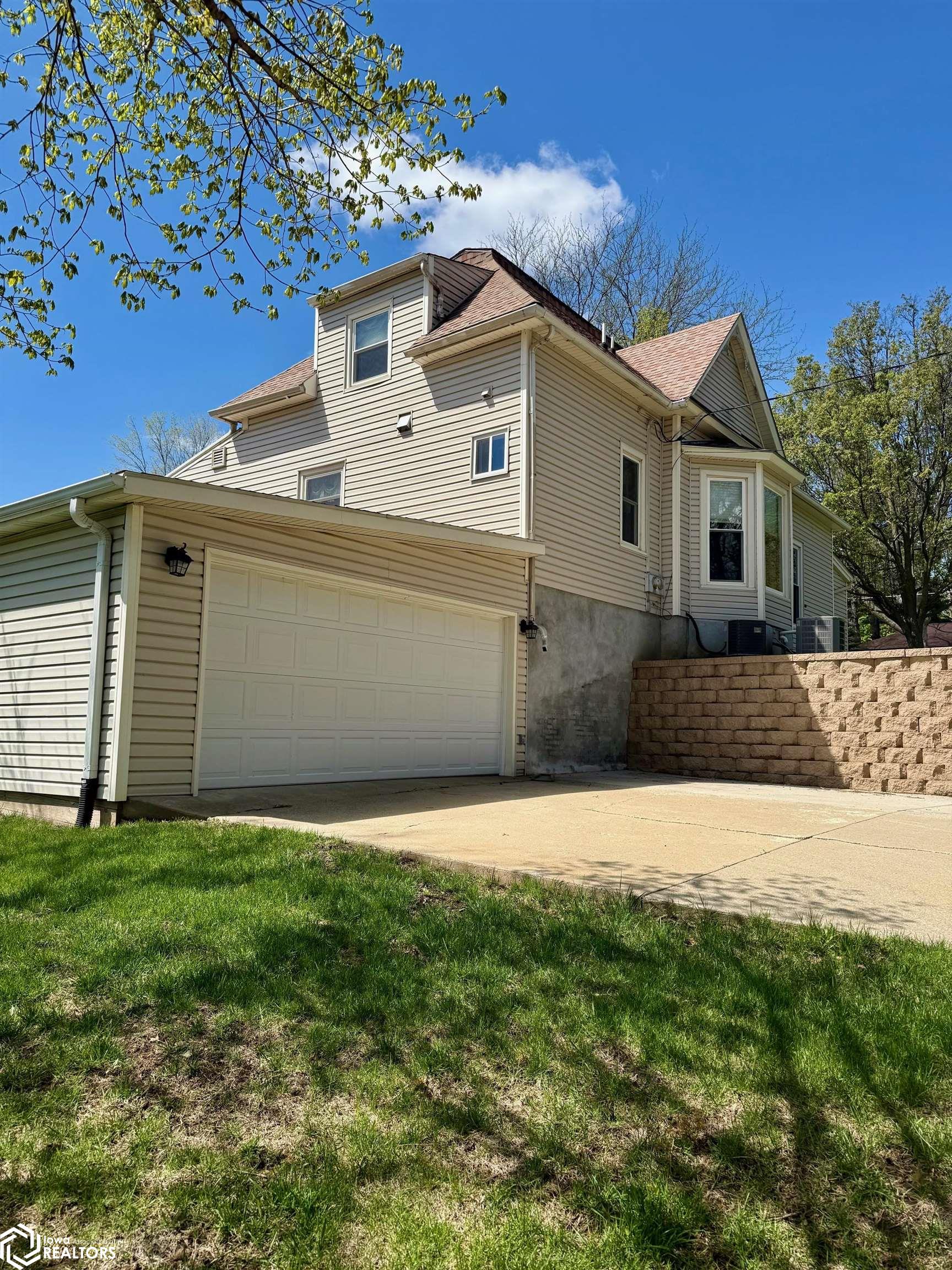 1402 Chestnut Street, Atlantic, Iowa image 1