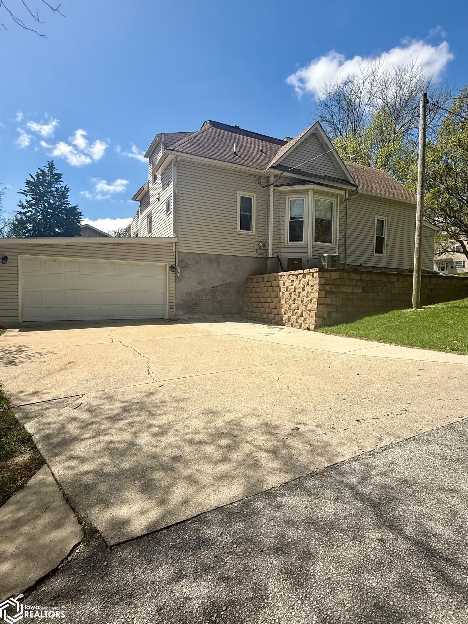 1402 Chestnut Street, Atlantic, Iowa image 2