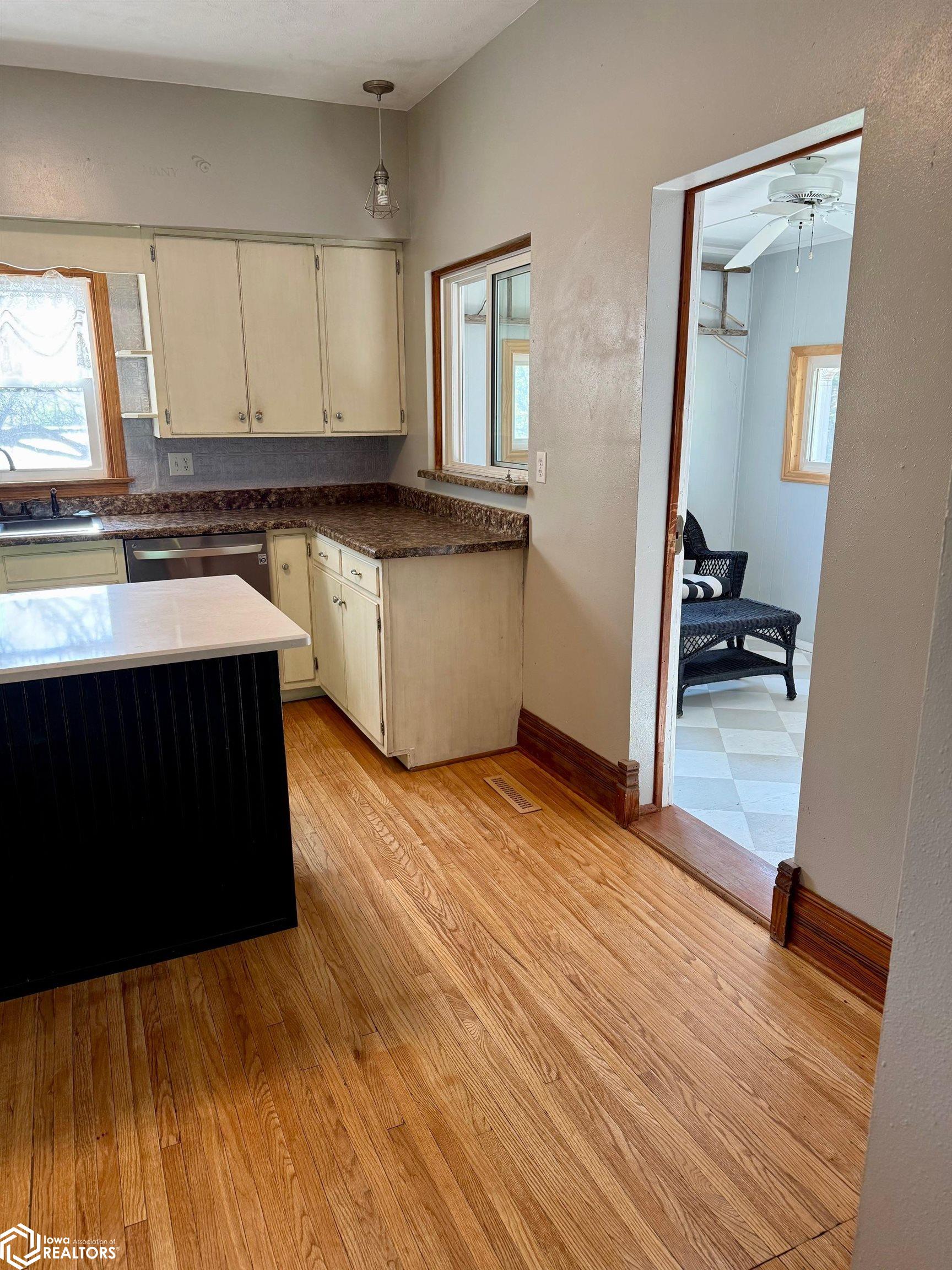 1402 Chestnut Street, Atlantic, Iowa image 29