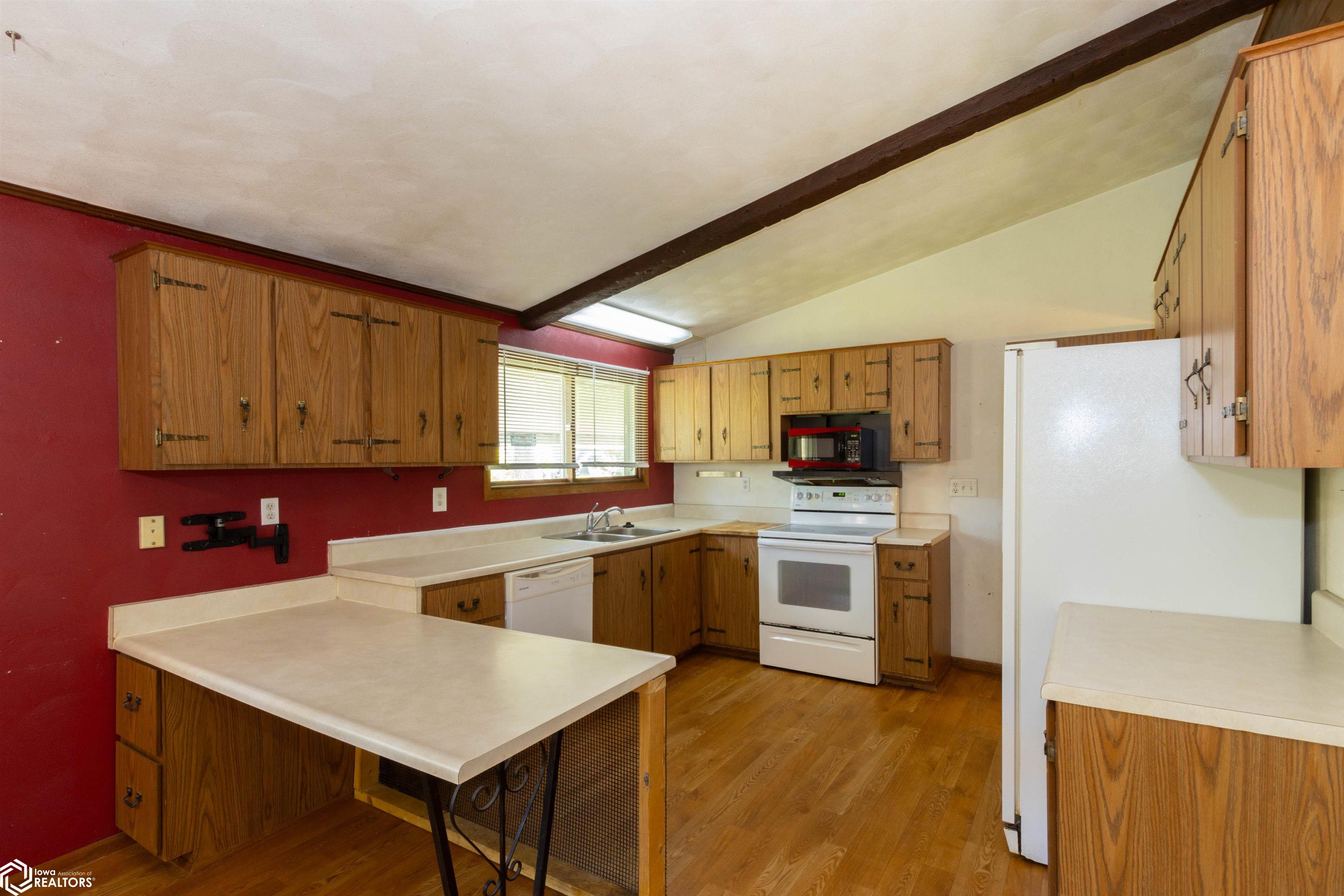 1002 E Jefferson Street, Washington, Iowa image 7