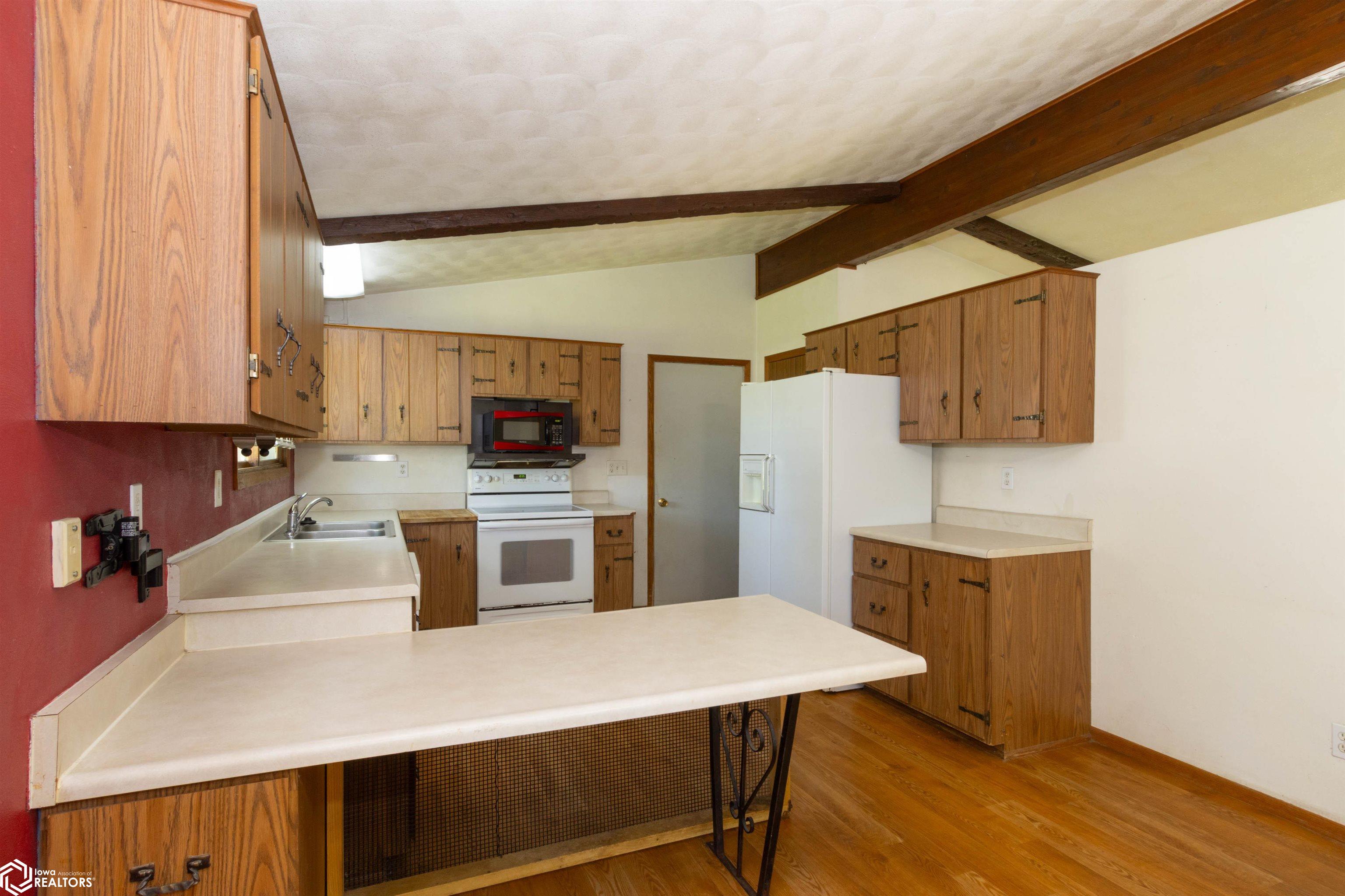 1002 E Jefferson Street, Washington, Iowa image 8