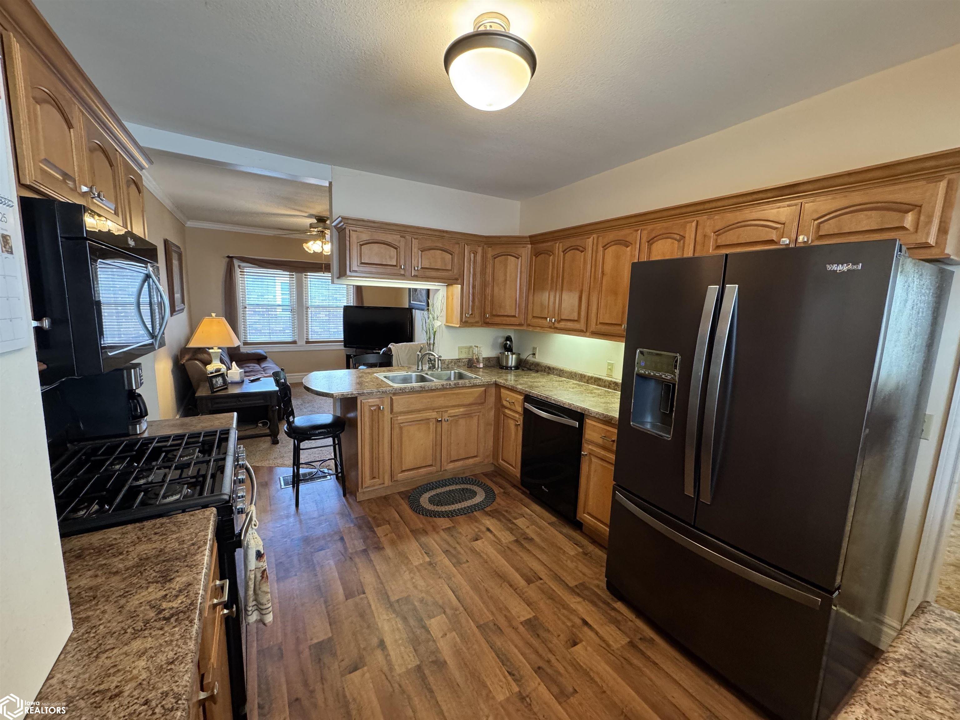 805 S 15th Street, Centerville, Iowa image 6