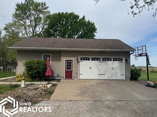 725 N E Street, Albia, Iowa image 22