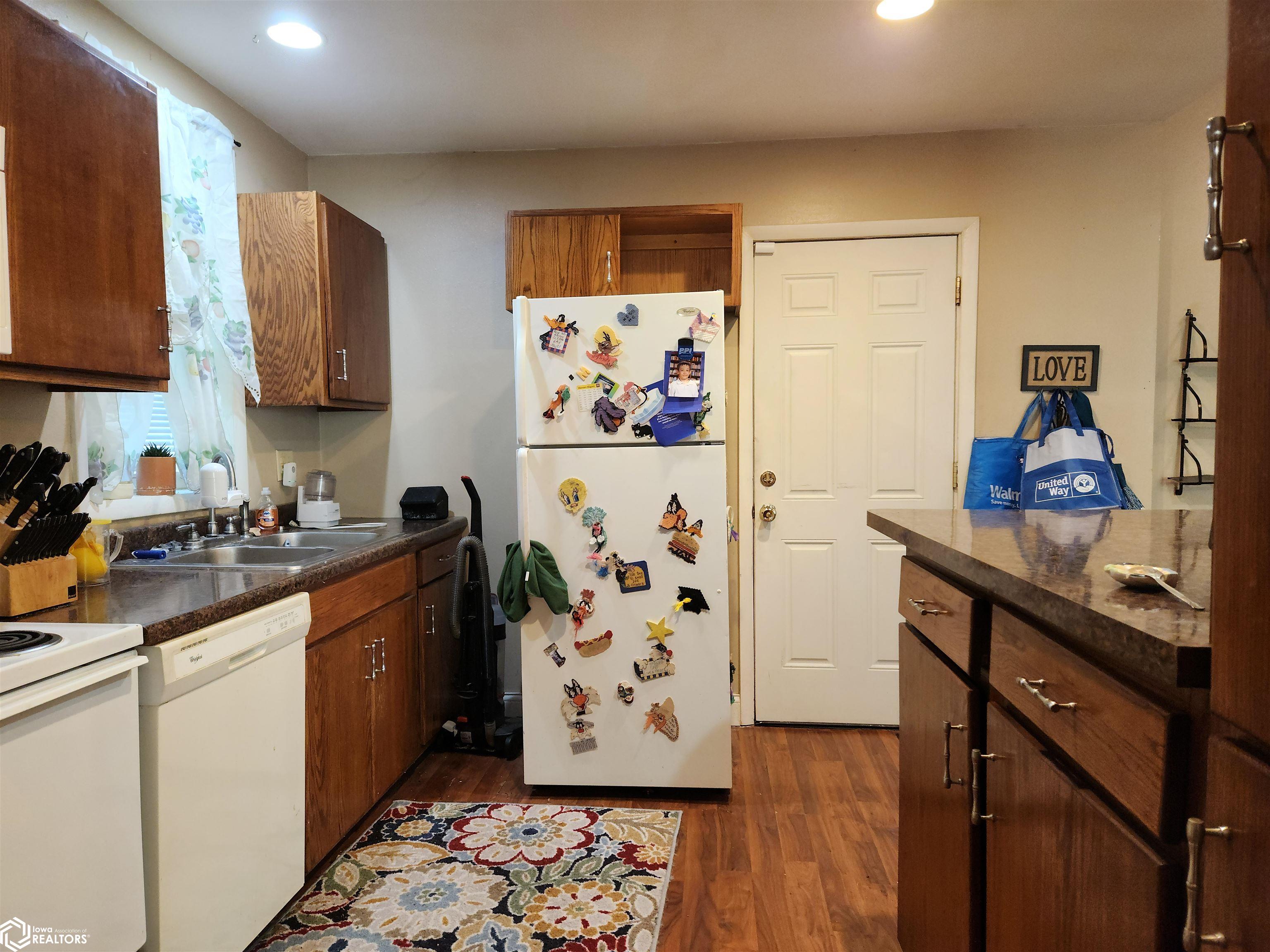 814 Summer Street, Grinnell, Iowa image 19