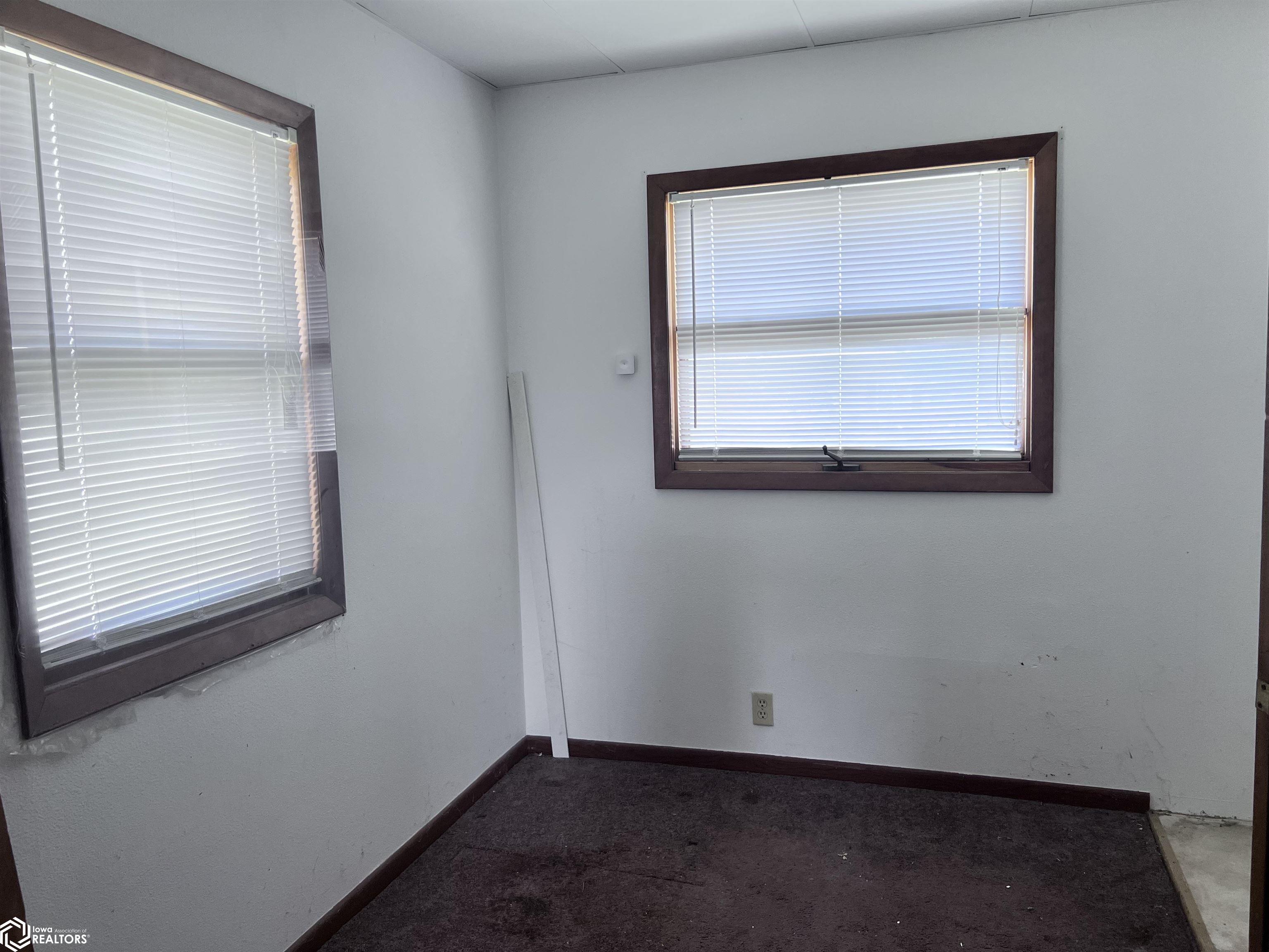 610 E 5th Street, Tama, Iowa image 7