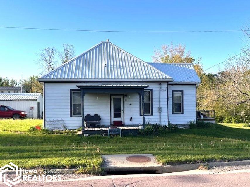 107 W 6th Street, Hedrick, Iowa image 1