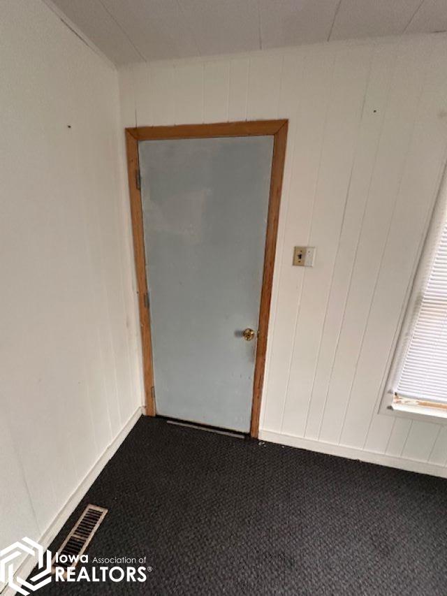1130 Hammond Avenue, Ottumwa, Iowa image 4