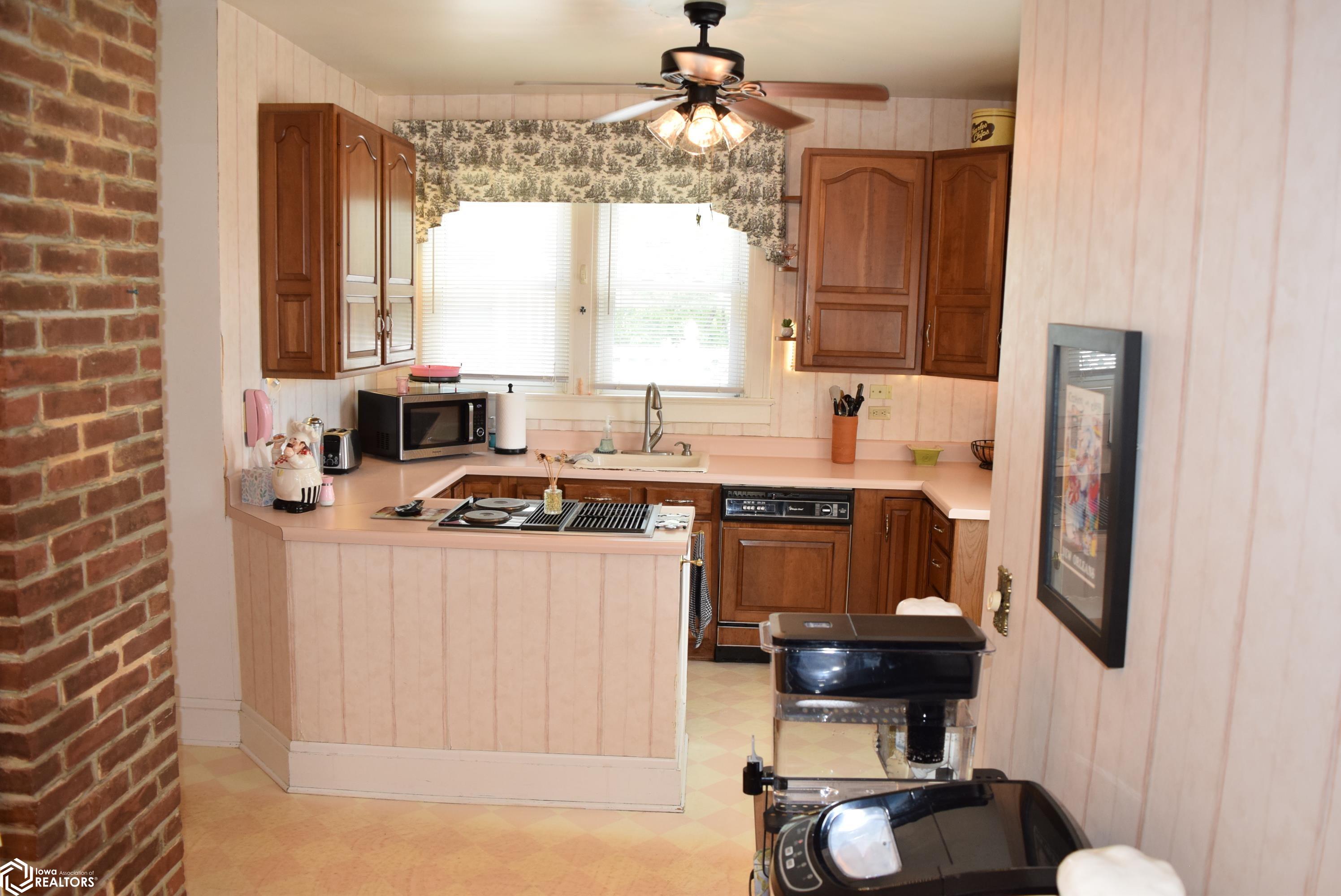 426 Avenue F, Fort Madison, Iowa image 14