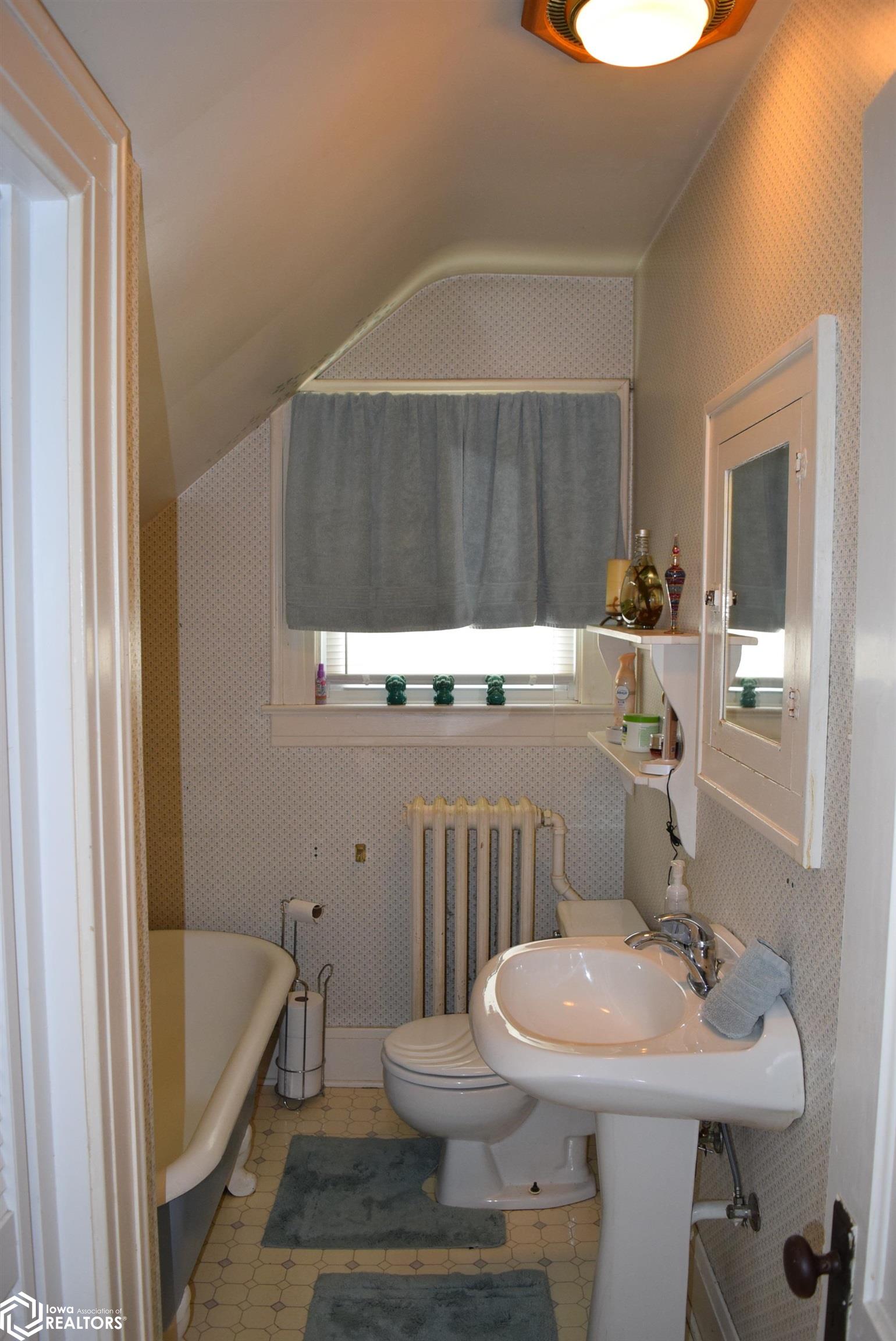 426 Avenue F, Fort Madison, Iowa image 20