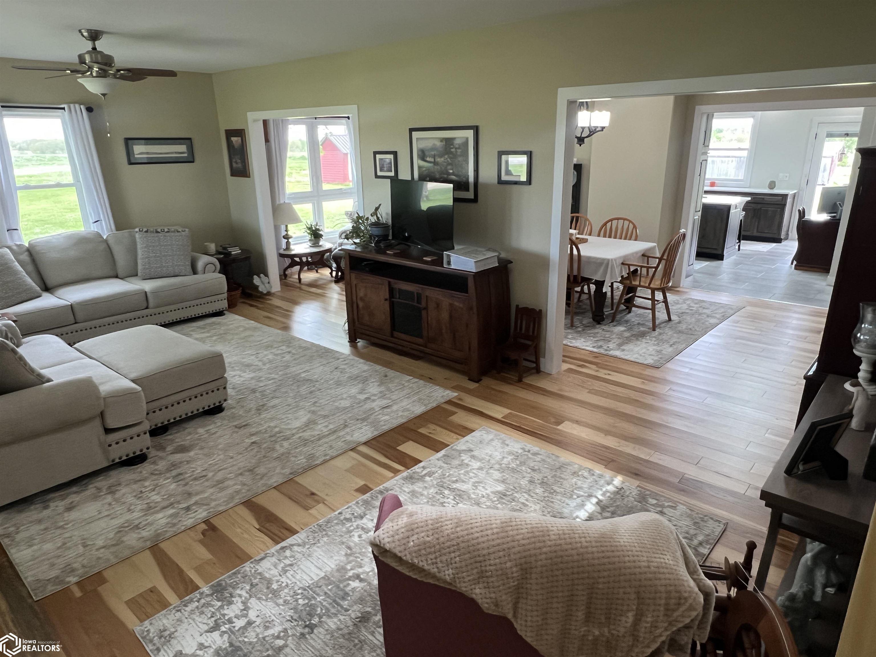 3089 Wheat Boulevard, Lockridge, Iowa image 28