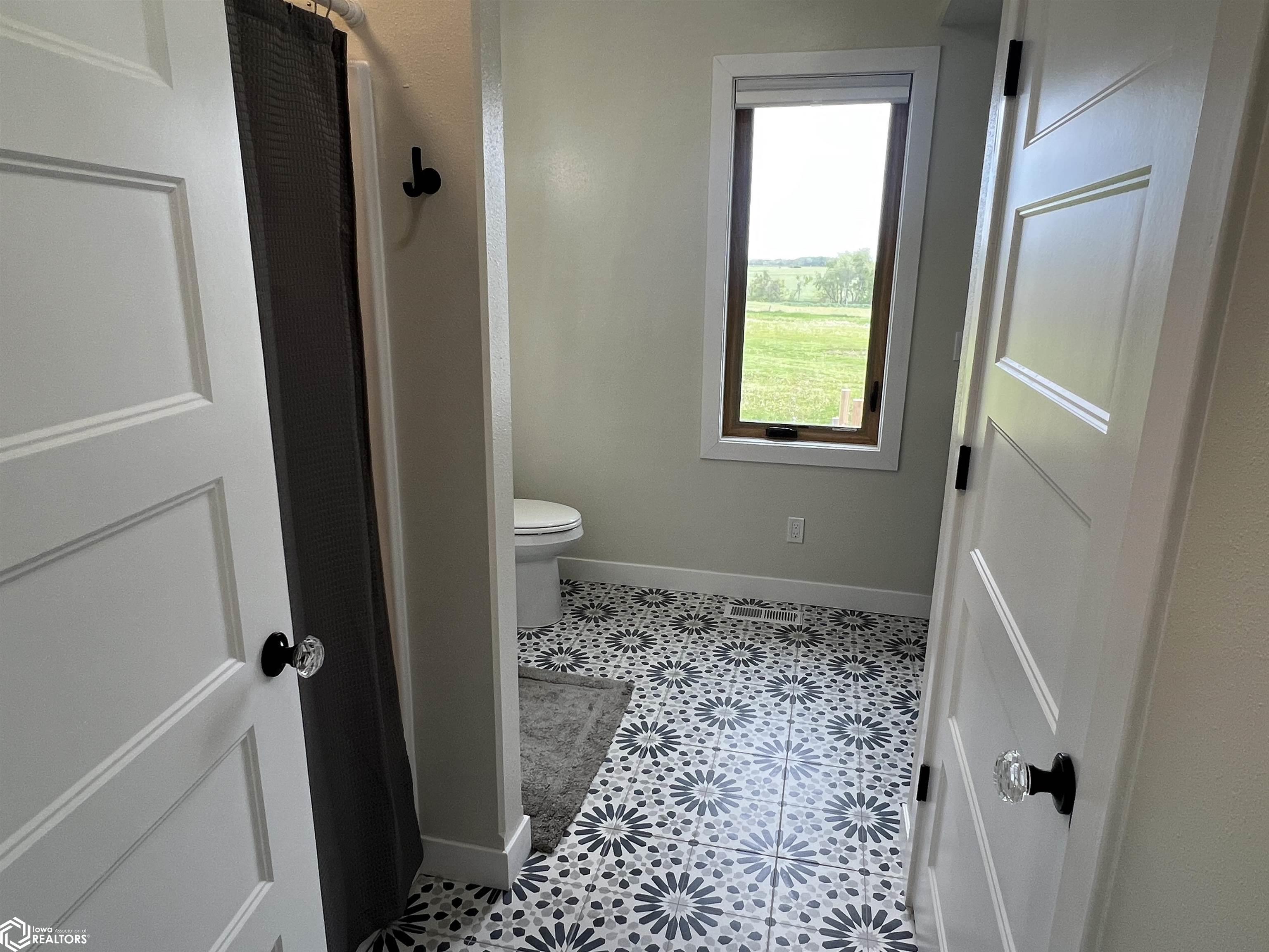 3089 Wheat Boulevard, Lockridge, Iowa image 29