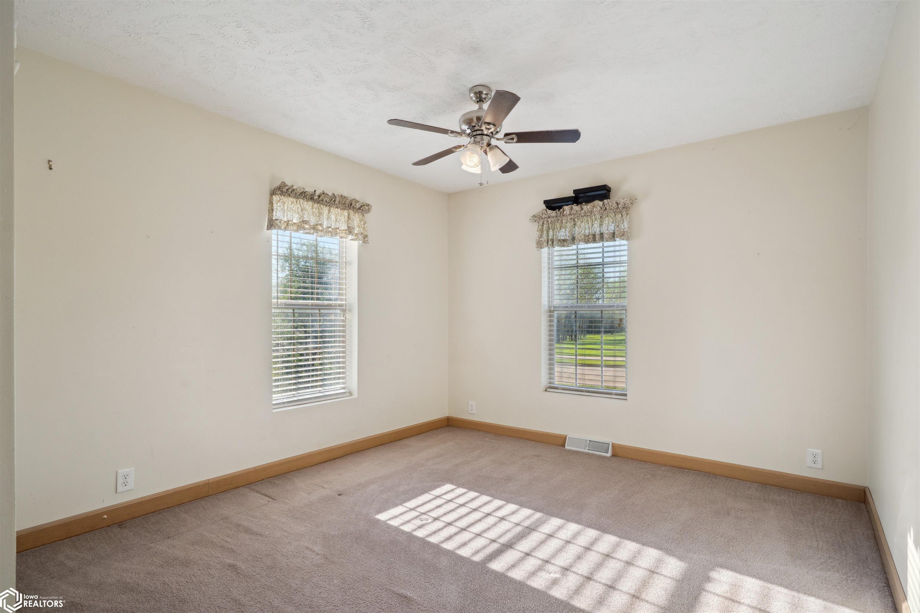 803 E Bell Drive, Mount Pleasant, Iowa image 20