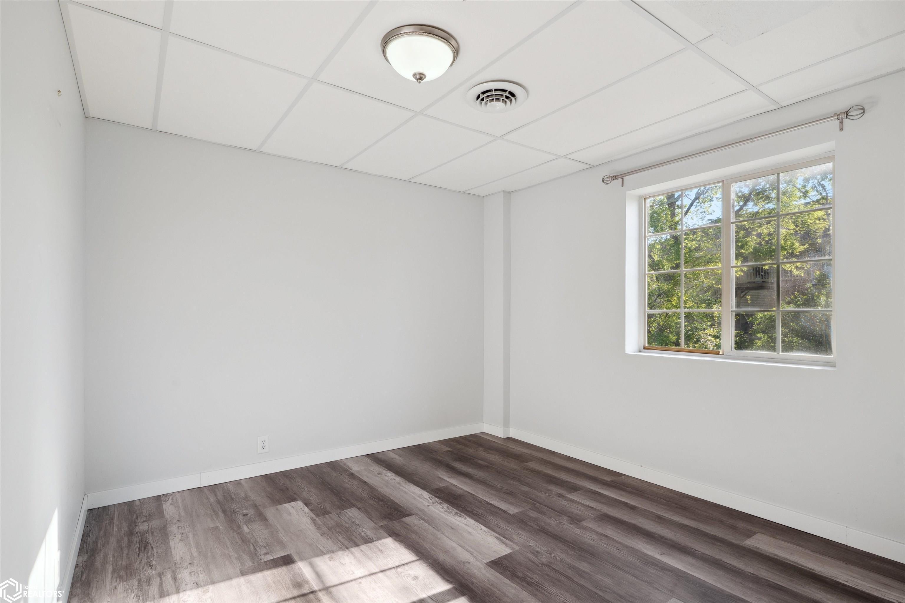 803 E Bell Drive, Mount Pleasant, Iowa image 32