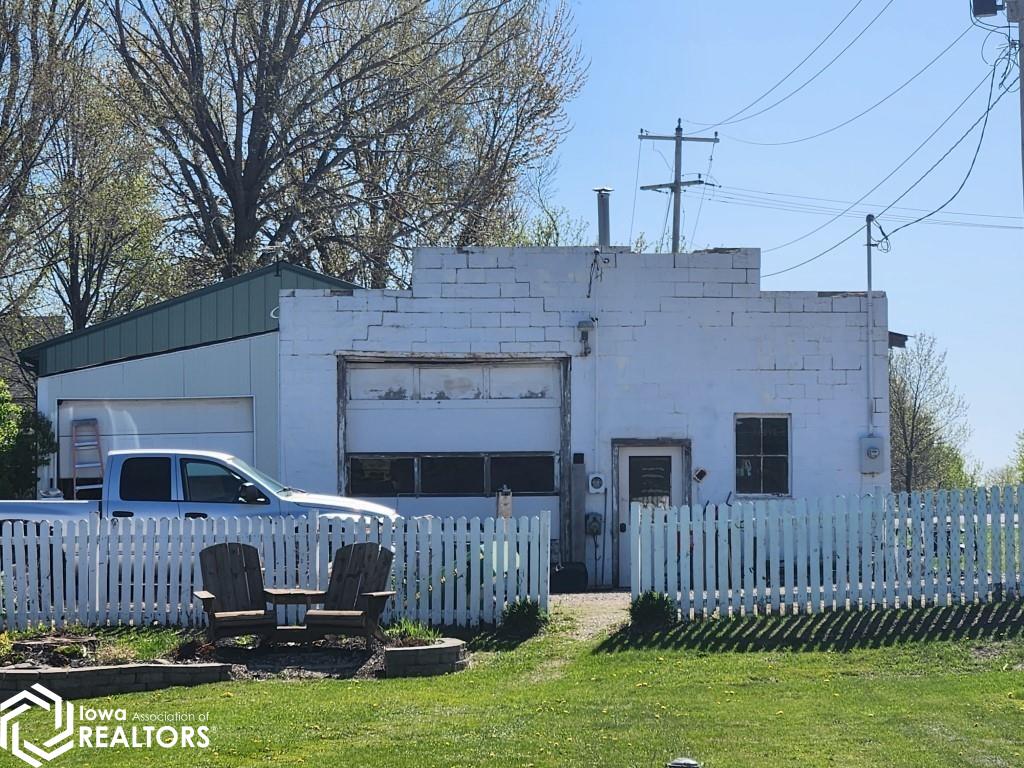 2332 Nation Avenue, Britt, Iowa image 24