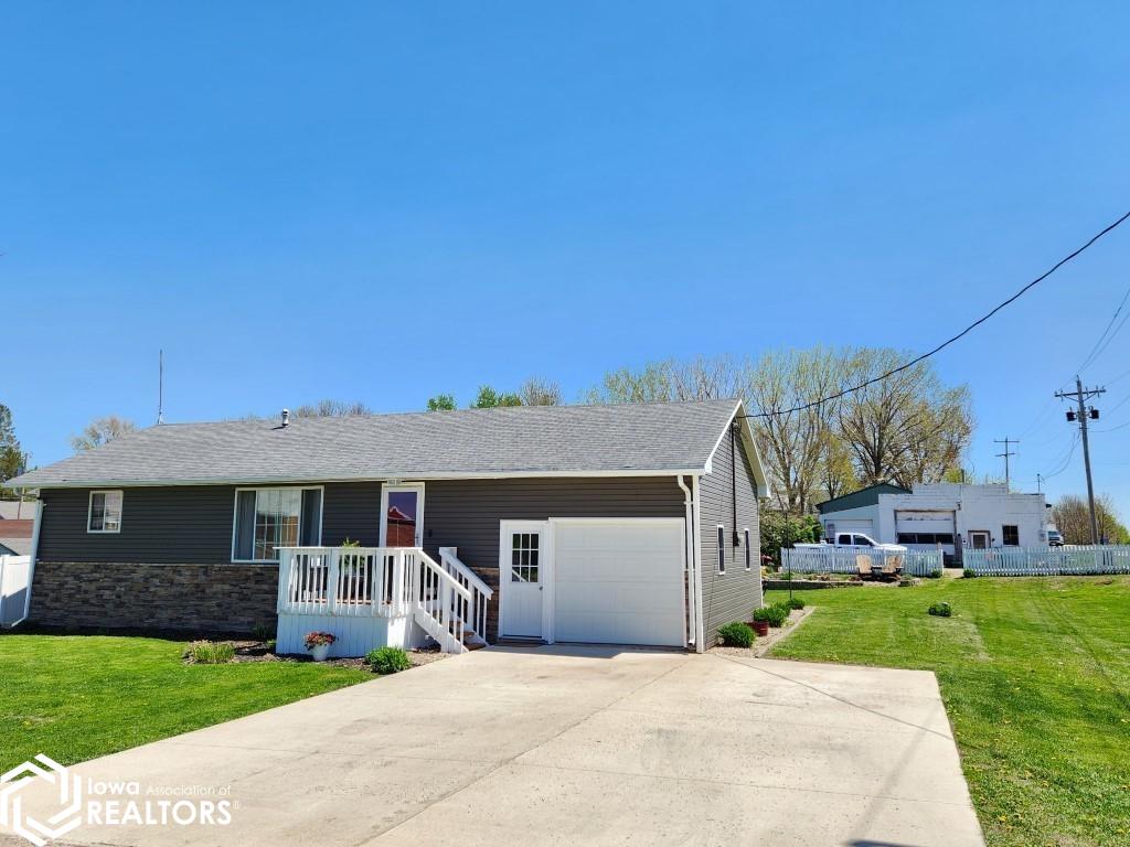 2332 Nation Avenue, Britt, Iowa image 27