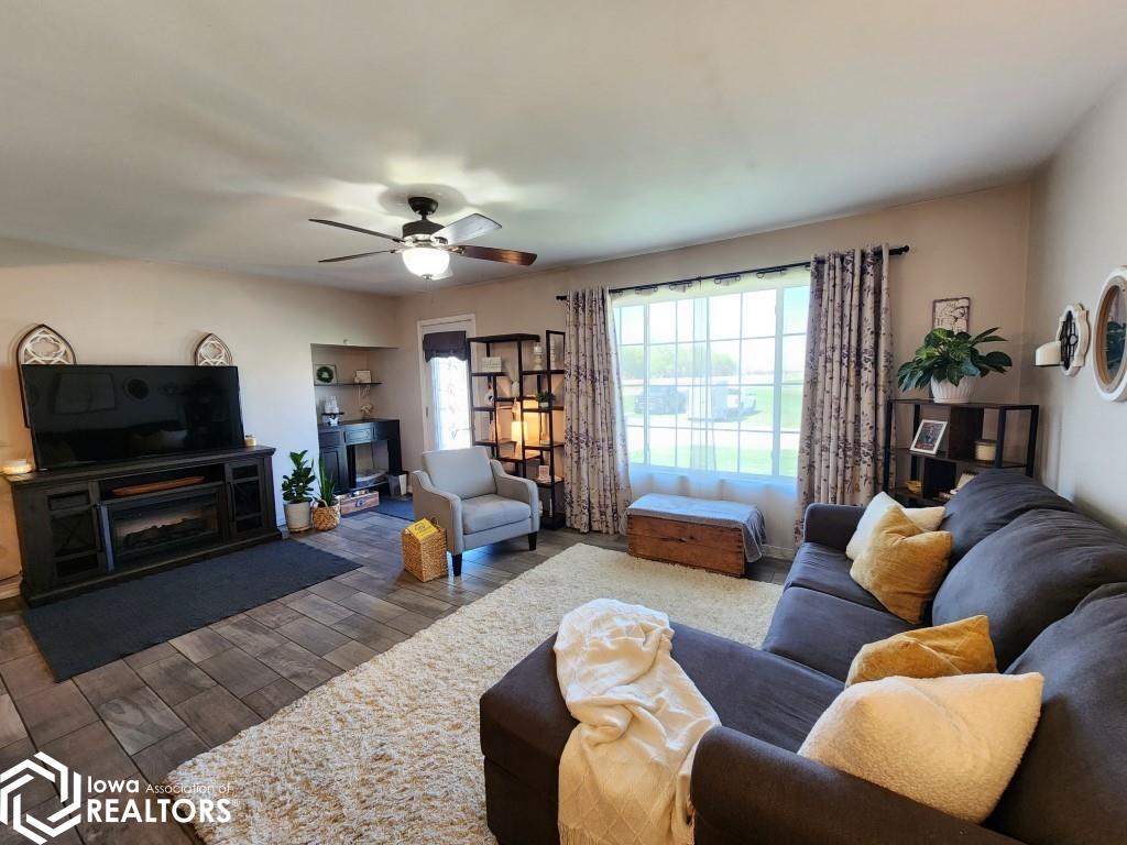 2332 Nation Avenue, Britt, Iowa image 4