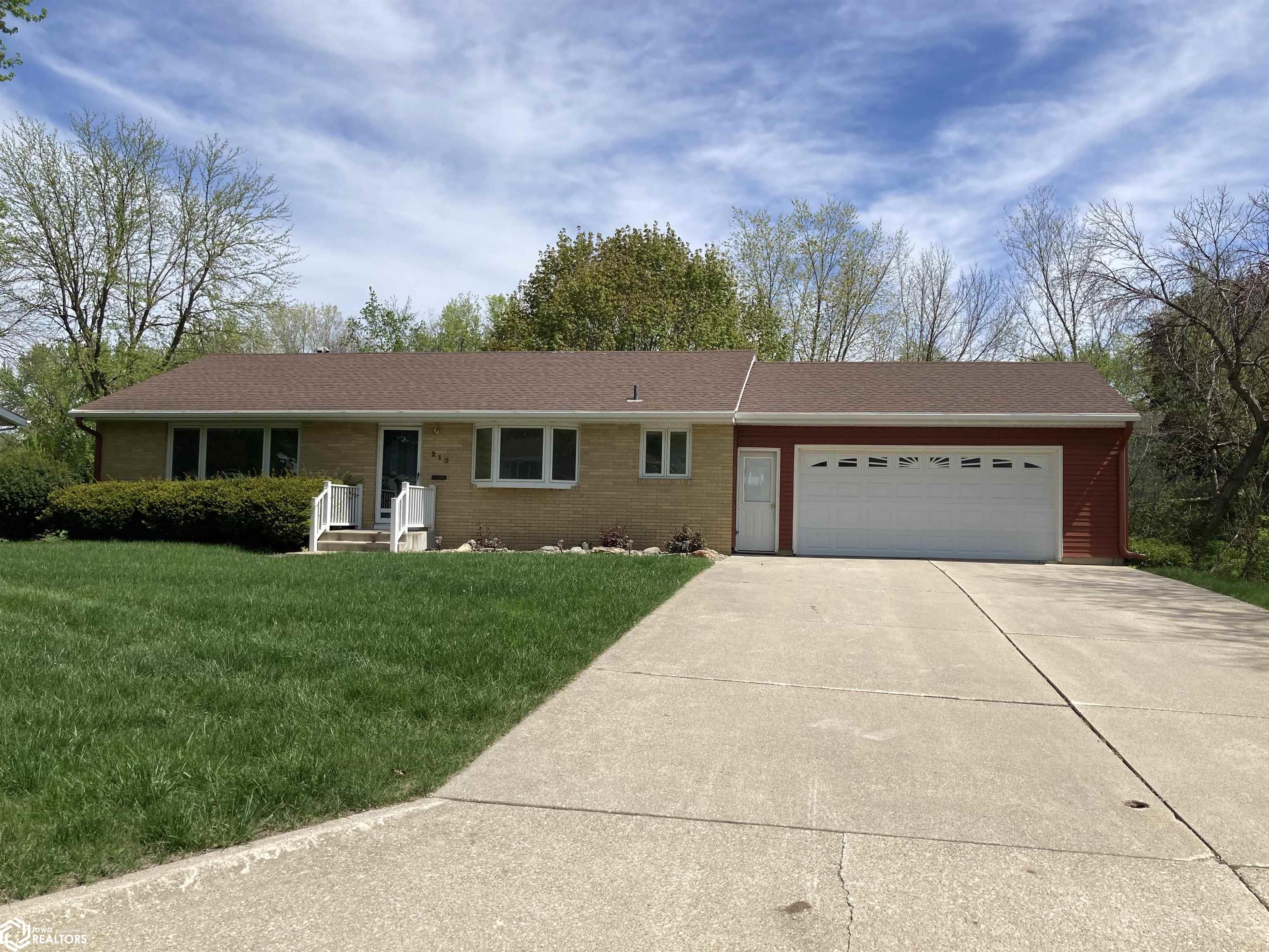 213 Bass Street, Carroll, Iowa image 1
