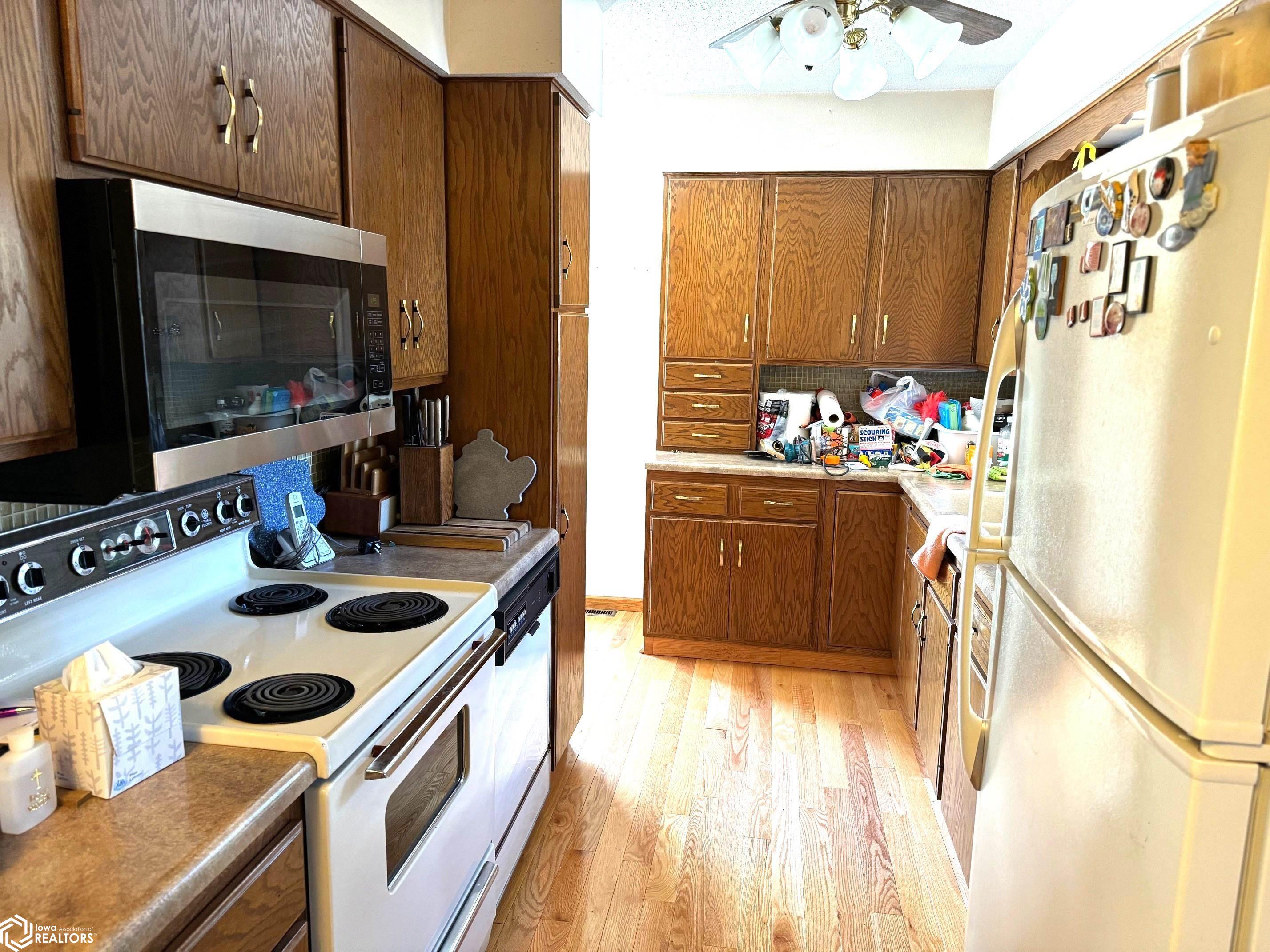 1221 E Linden Street, Algona, Iowa image 2