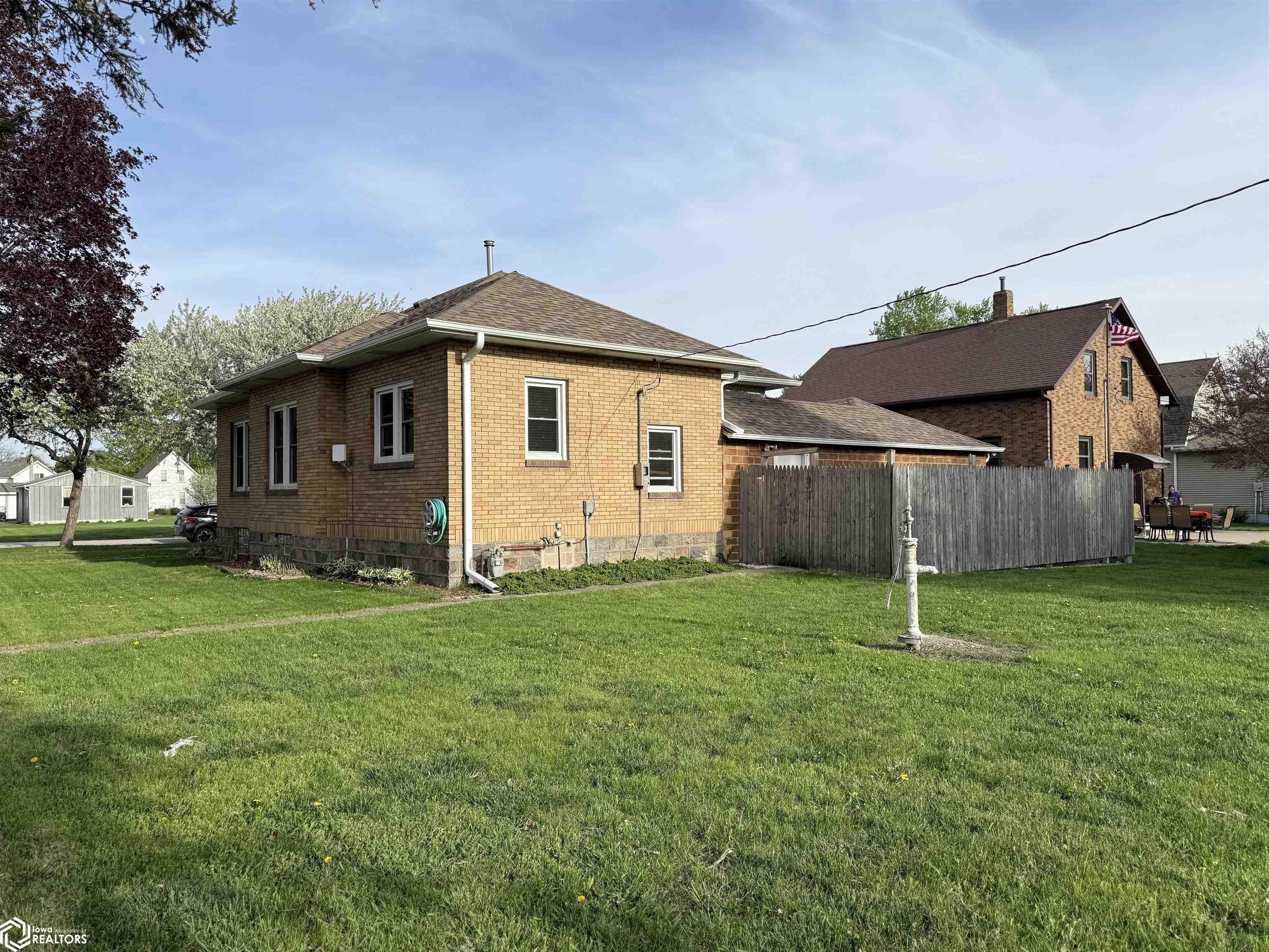 502 6th Street, Whittemore, Iowa image 4
