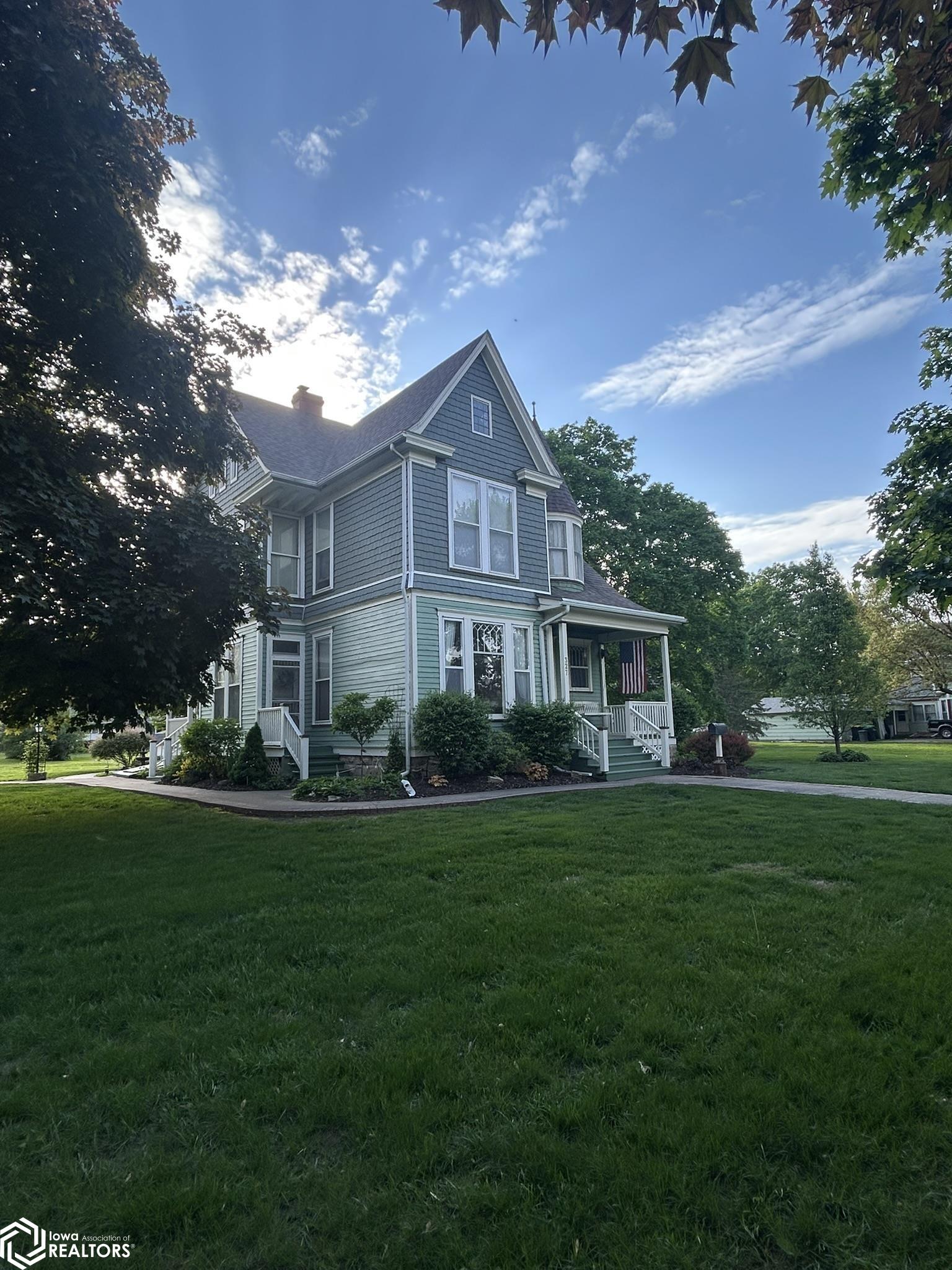 327 S 2nd Street, Wapello, Iowa image 3