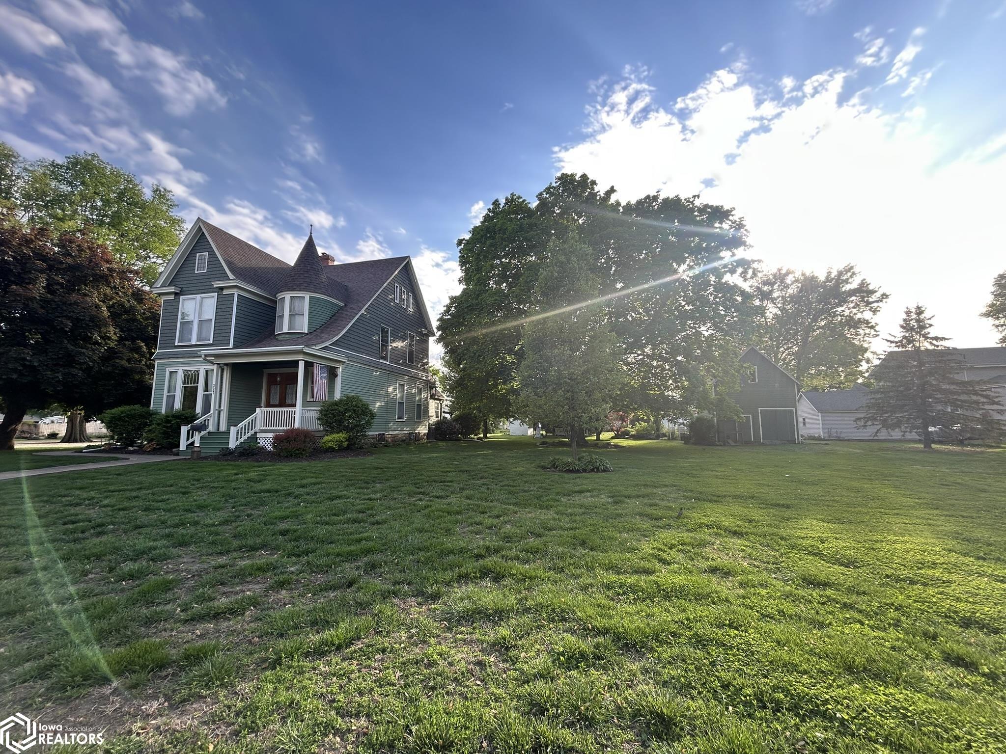 327 S 2nd Street, Wapello, Iowa image 4