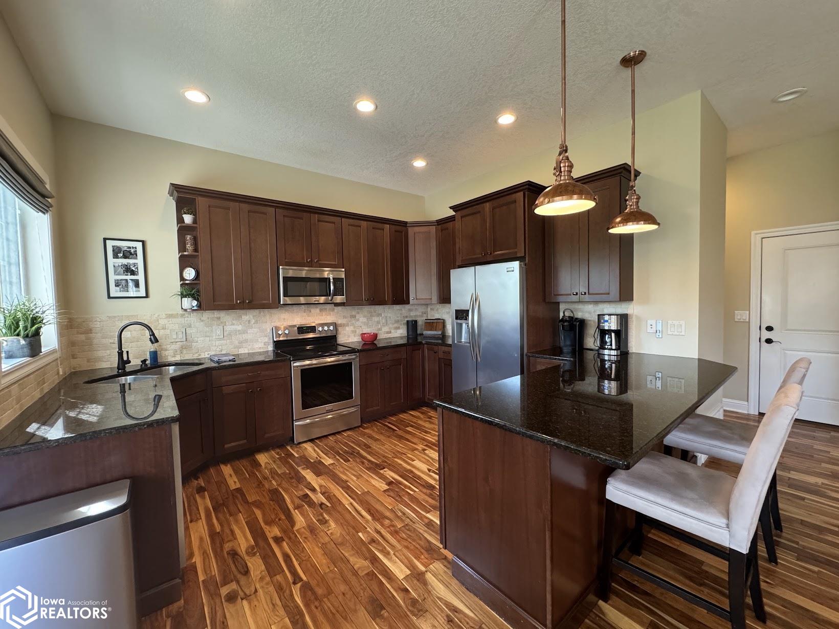 5186 Turnberry Court, Burlington, Iowa image 12