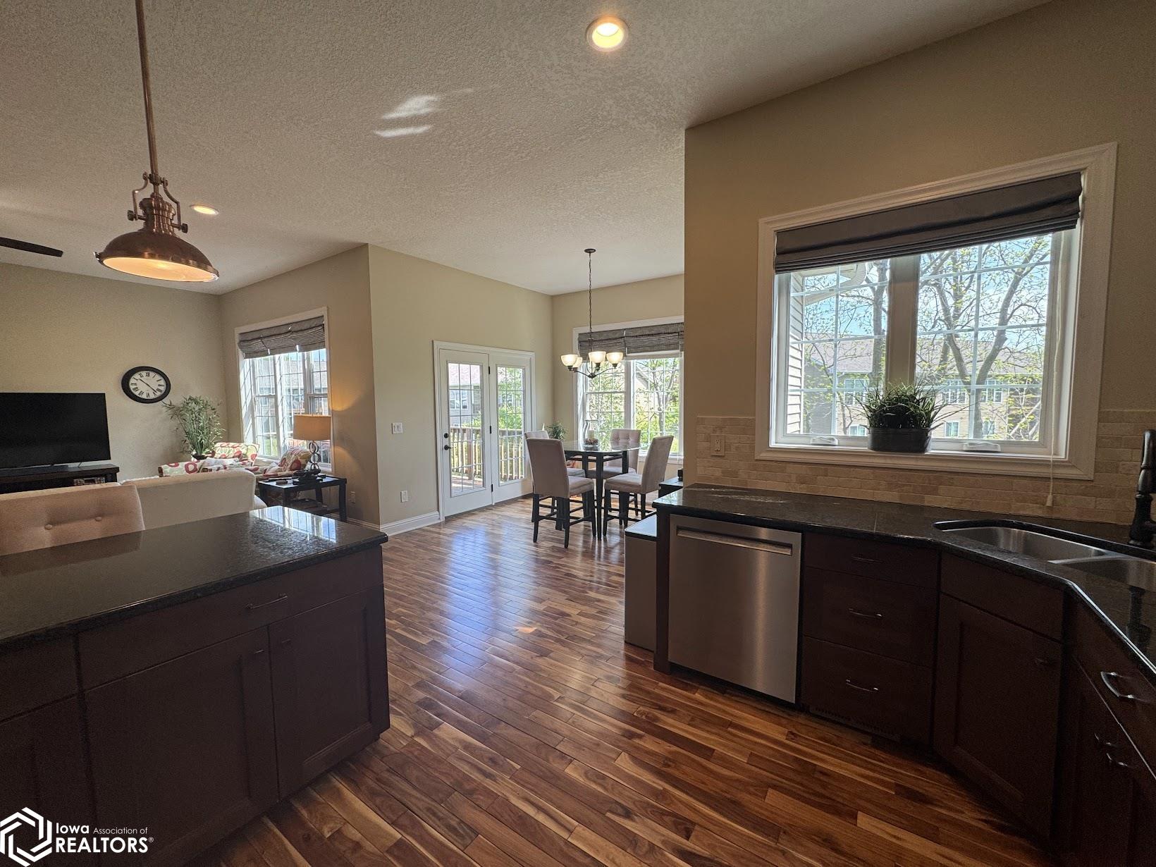 5186 Turnberry Court, Burlington, Iowa image 14