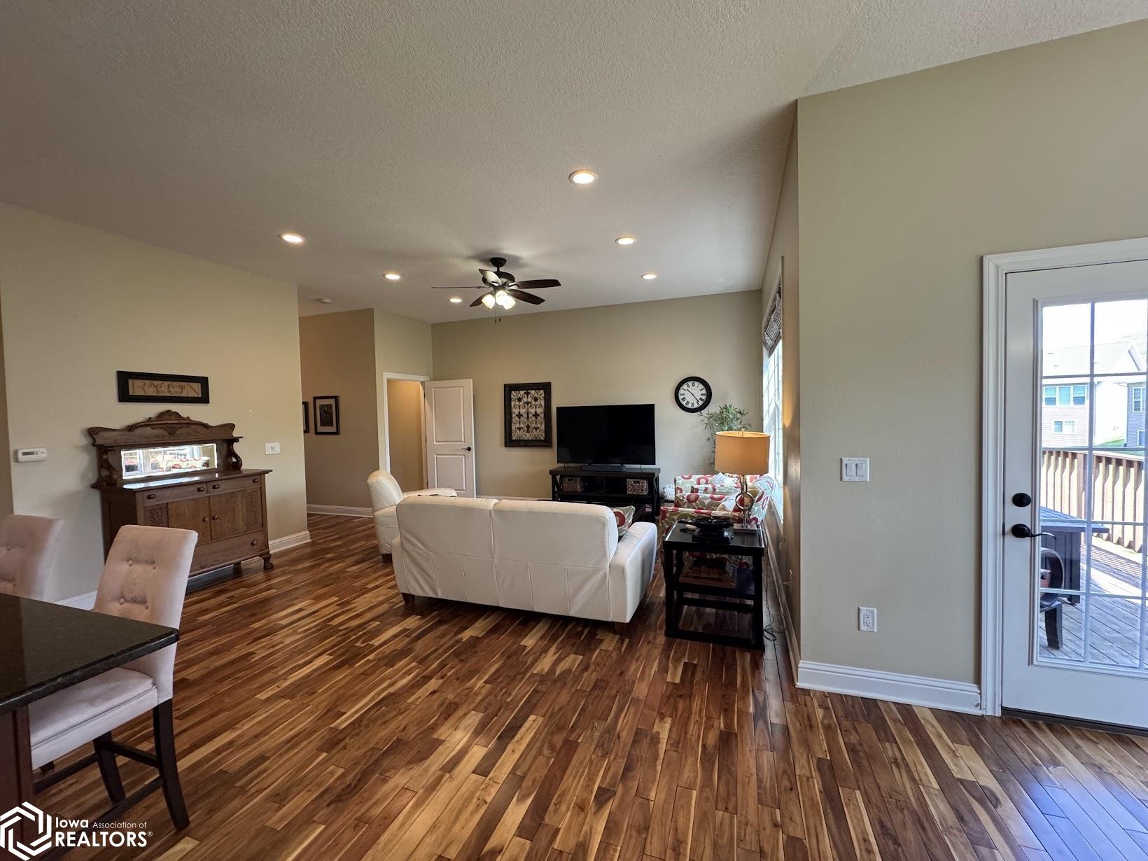 5186 Turnberry Court, Burlington, Iowa image 15
