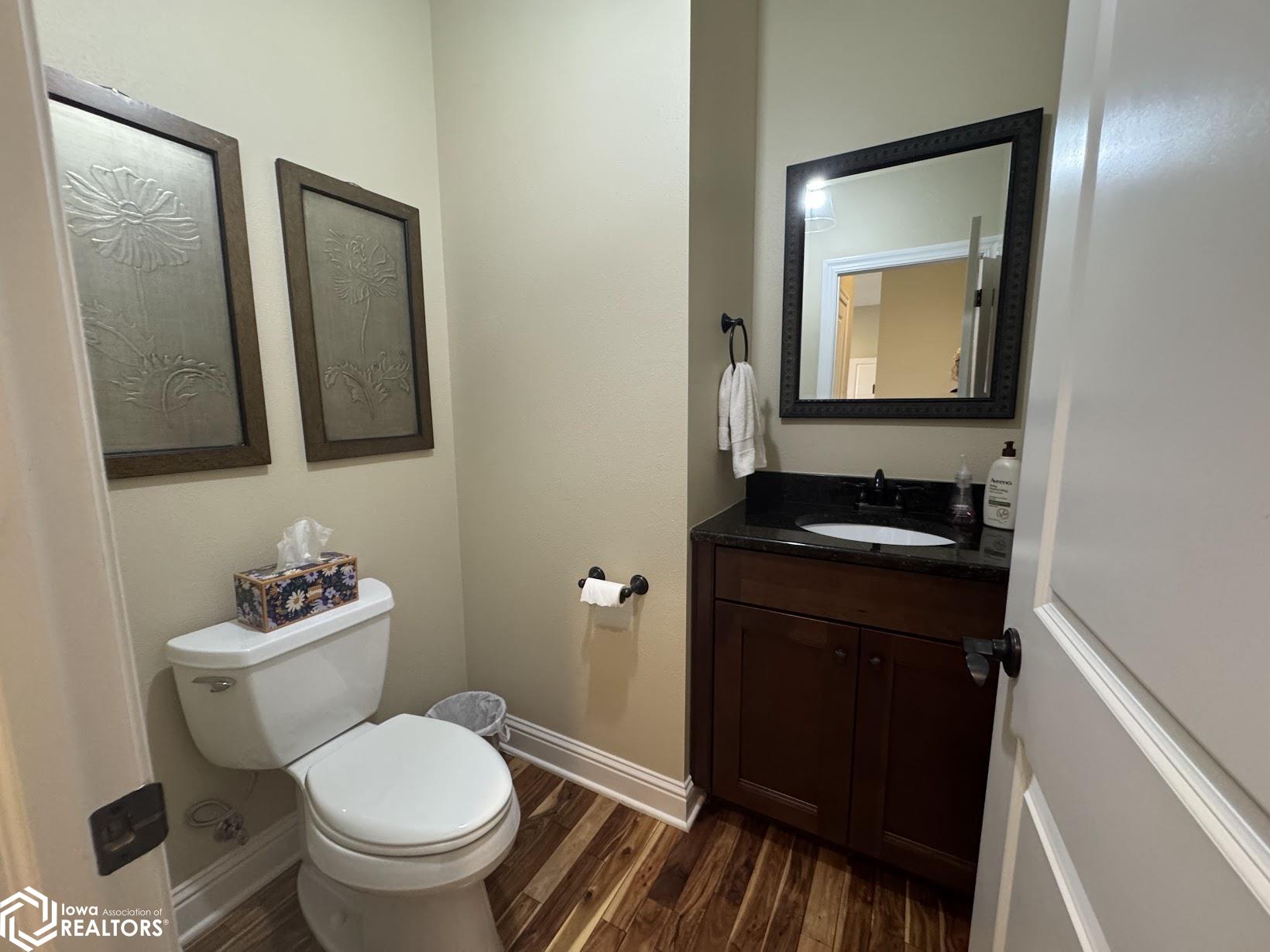5186 Turnberry Court, Burlington, Iowa image 16